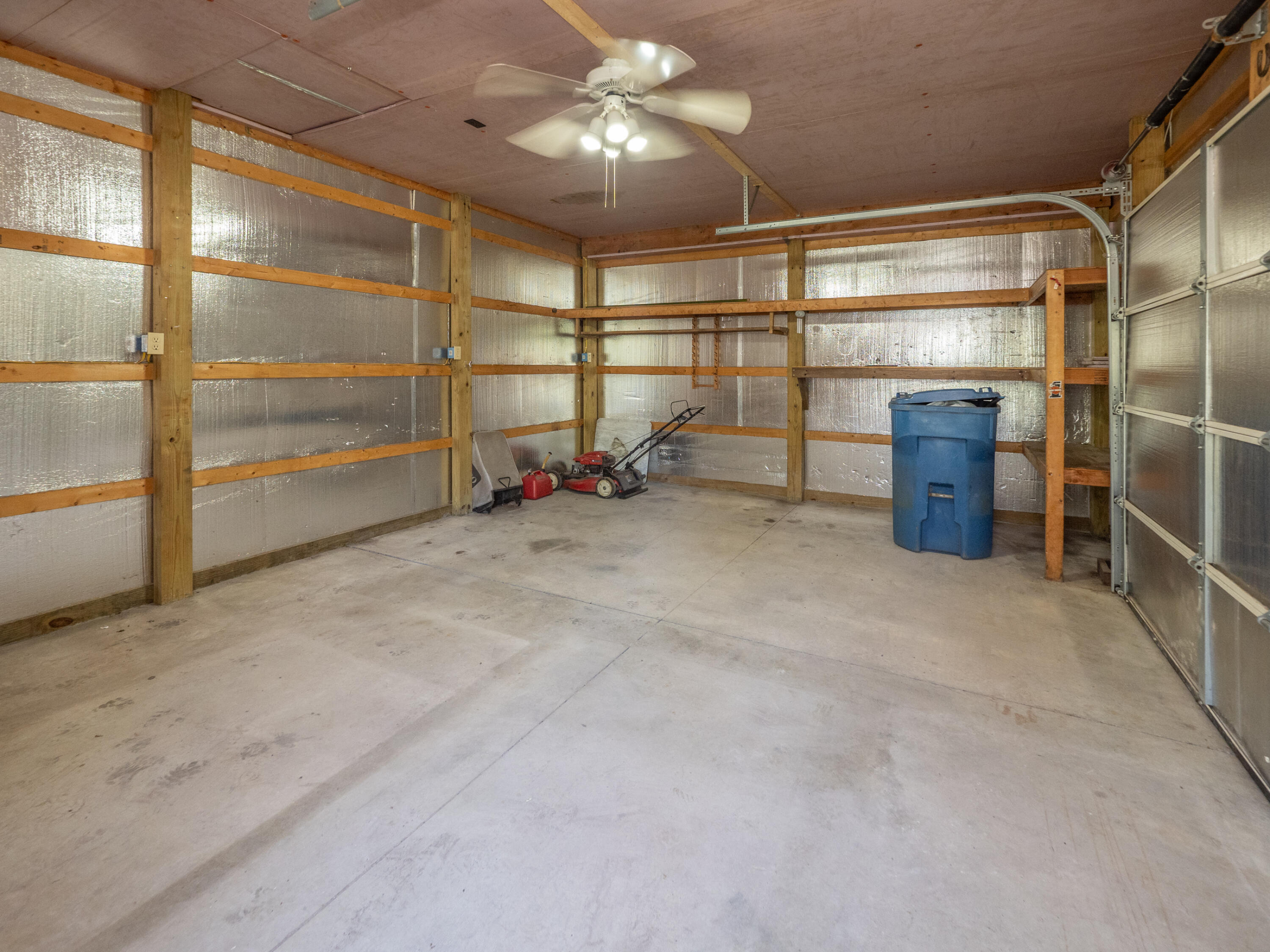 415 W Plainwell Street