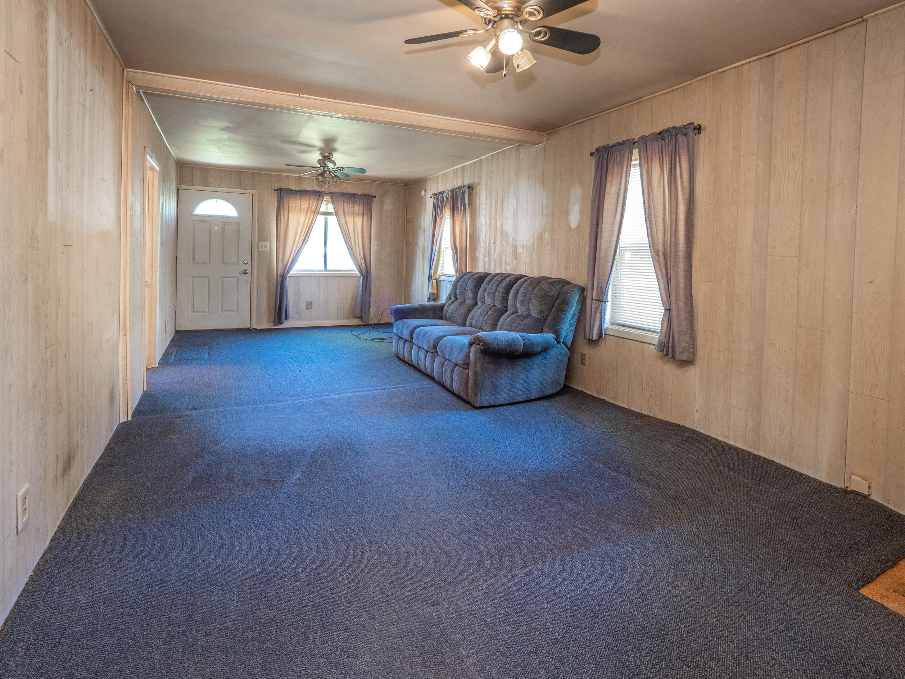 415 W Plainwell Street