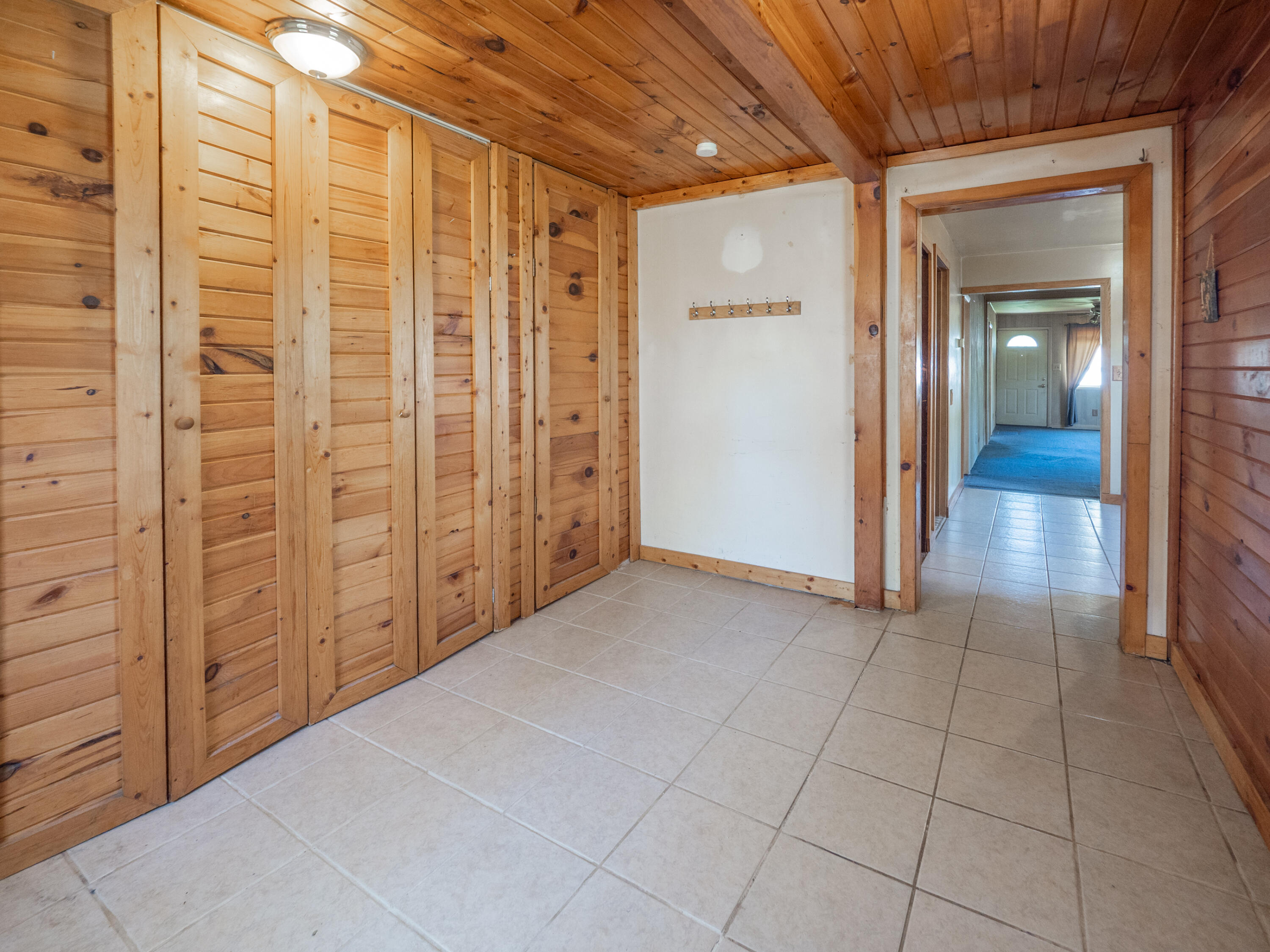 415 W Plainwell Street