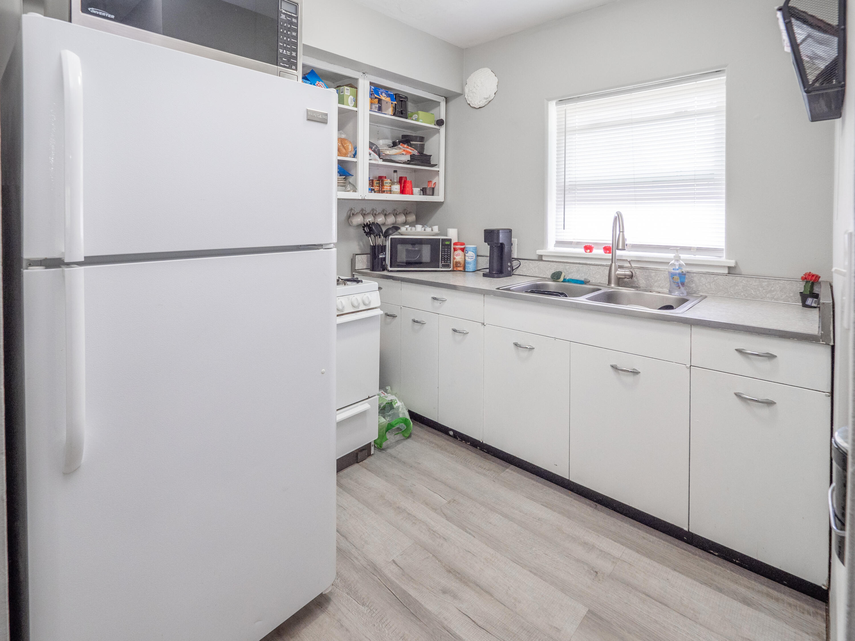 503 N Riverview Drive