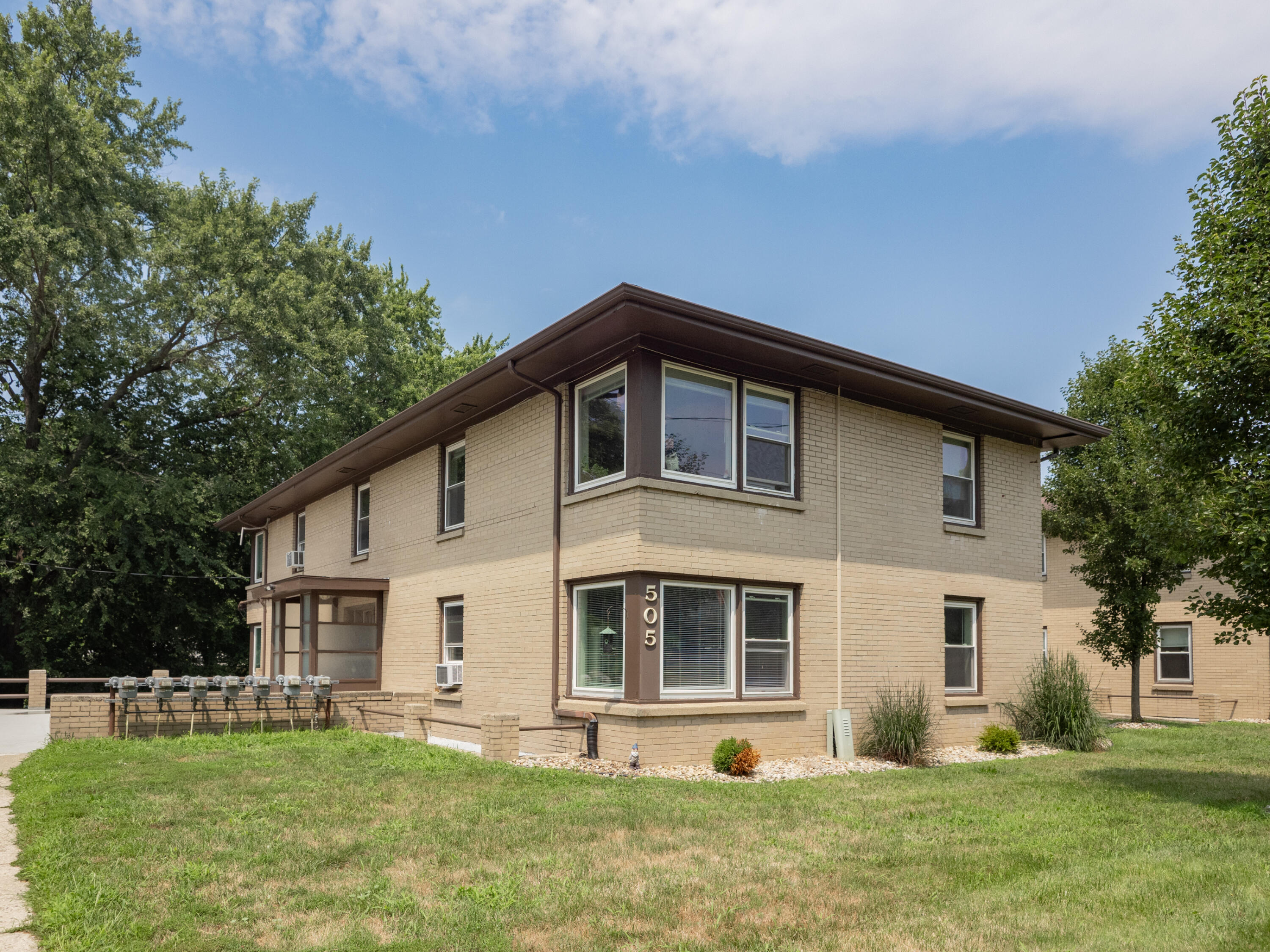 503 N Riverview Drive