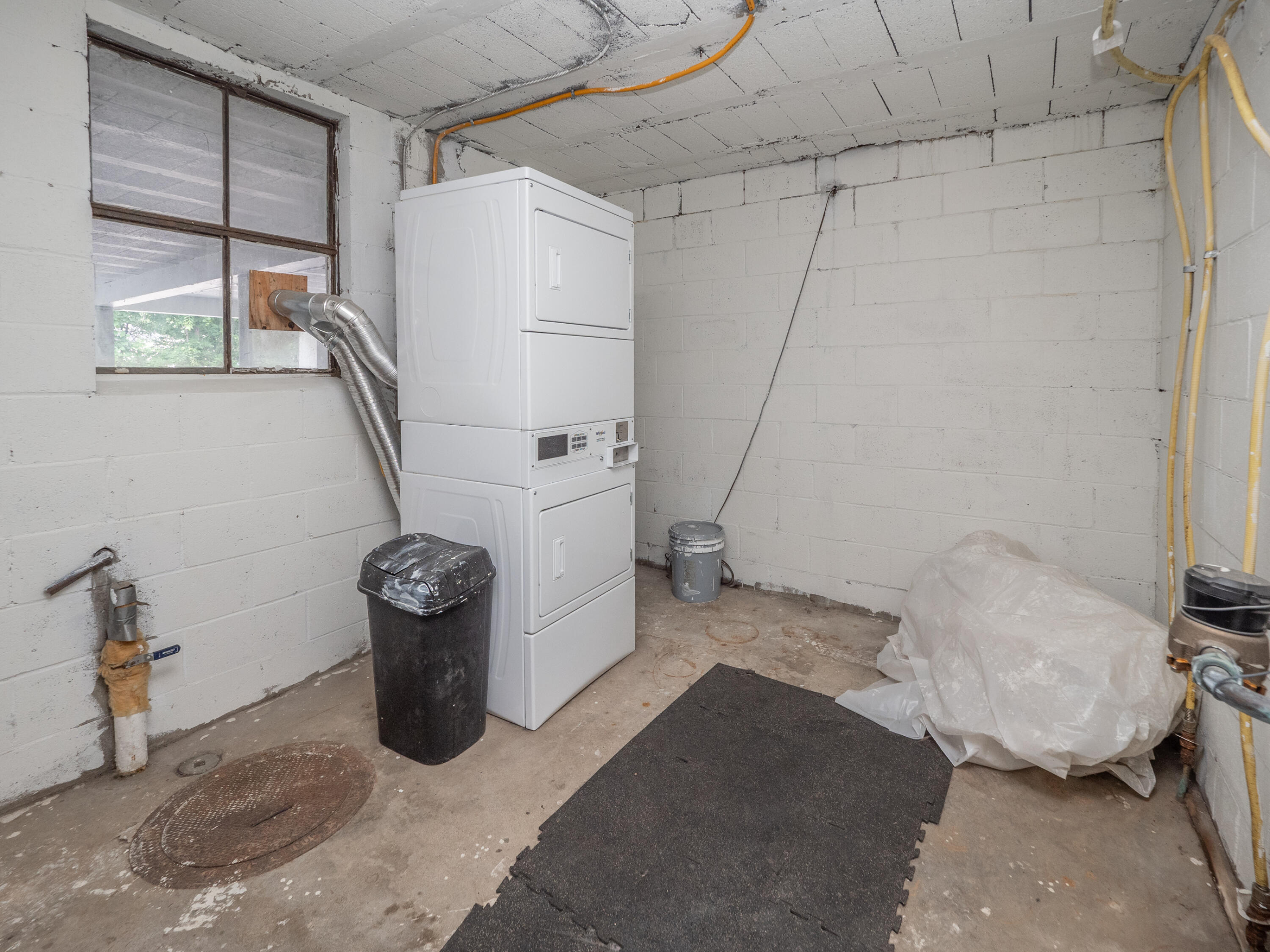 503 N Riverview Drive