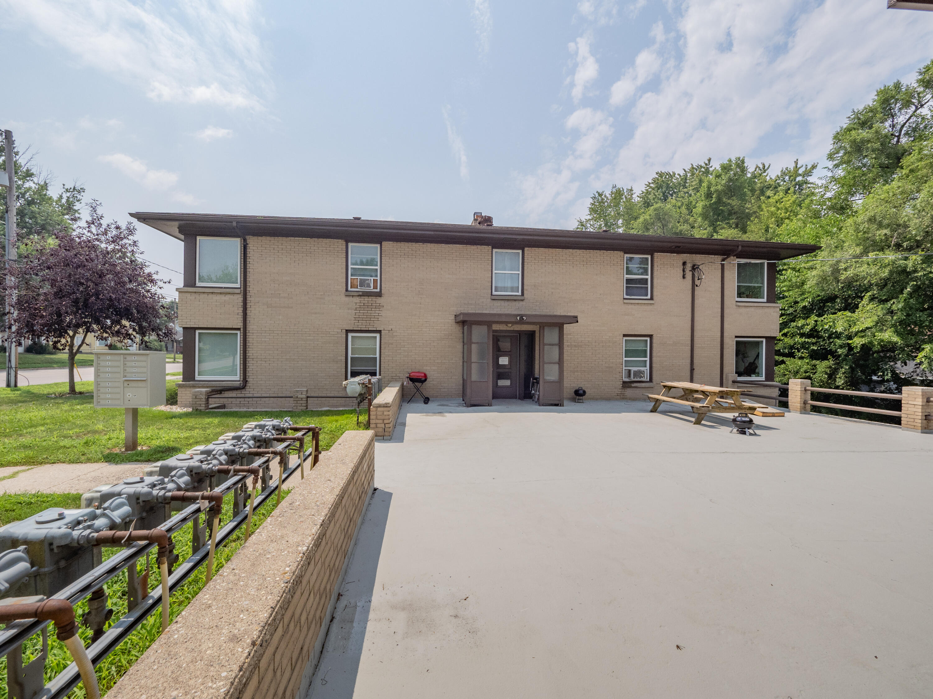 503 N Riverview Drive