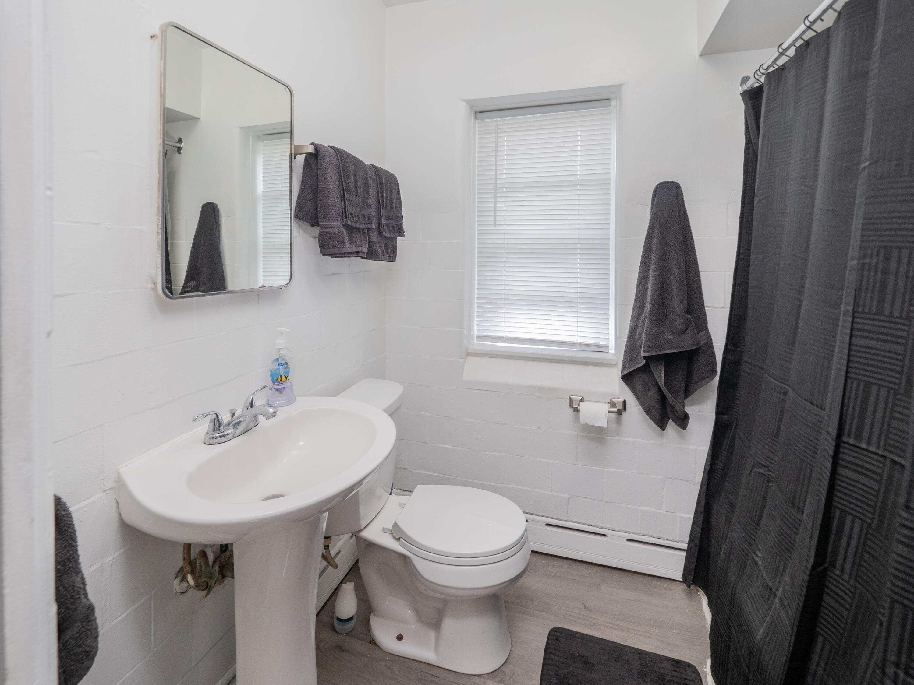 503 N Riverview Drive