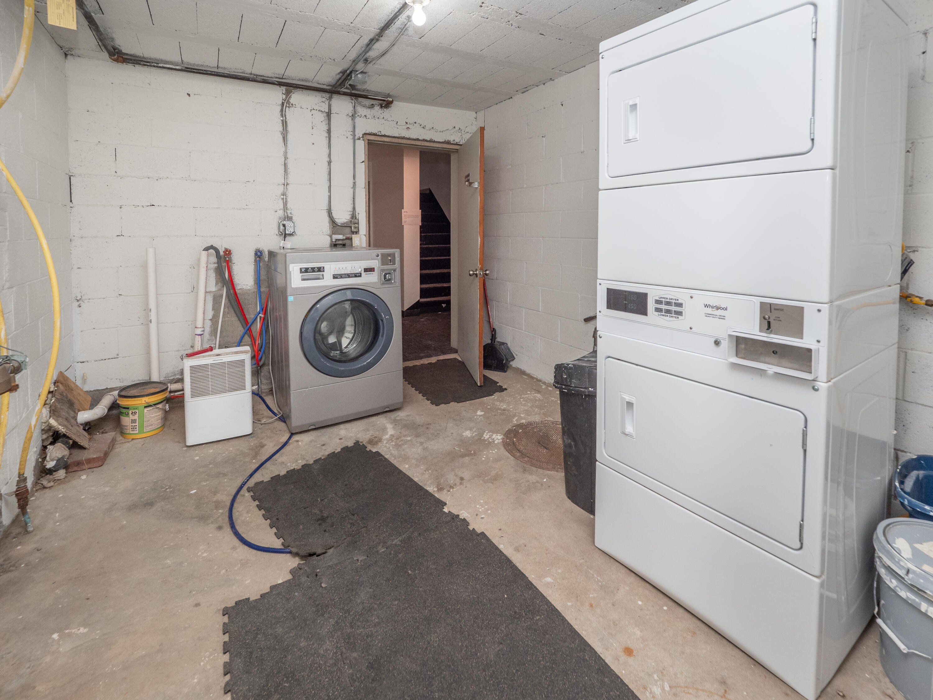 503 N Riverview Drive