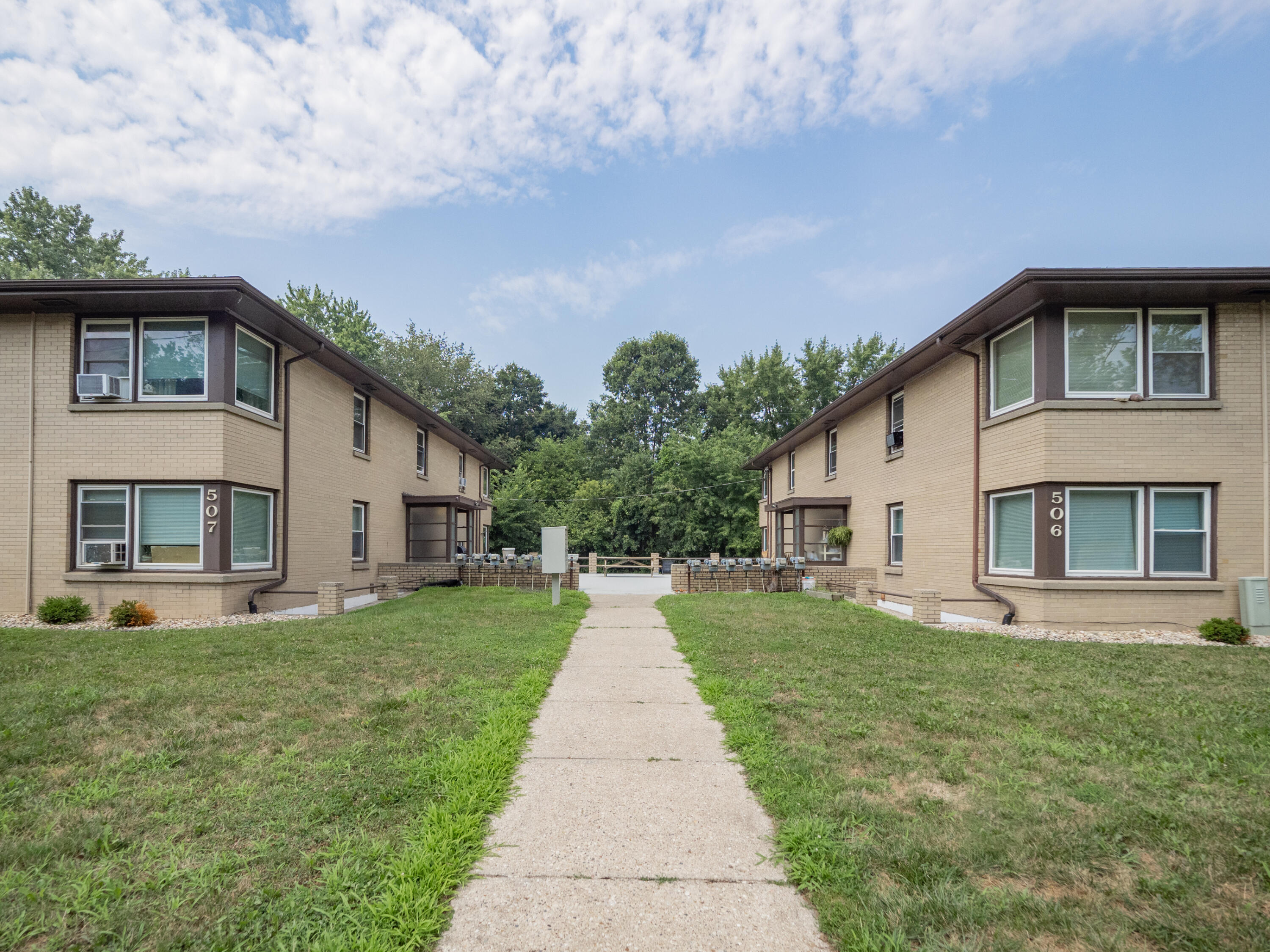 503 N Riverview Drive