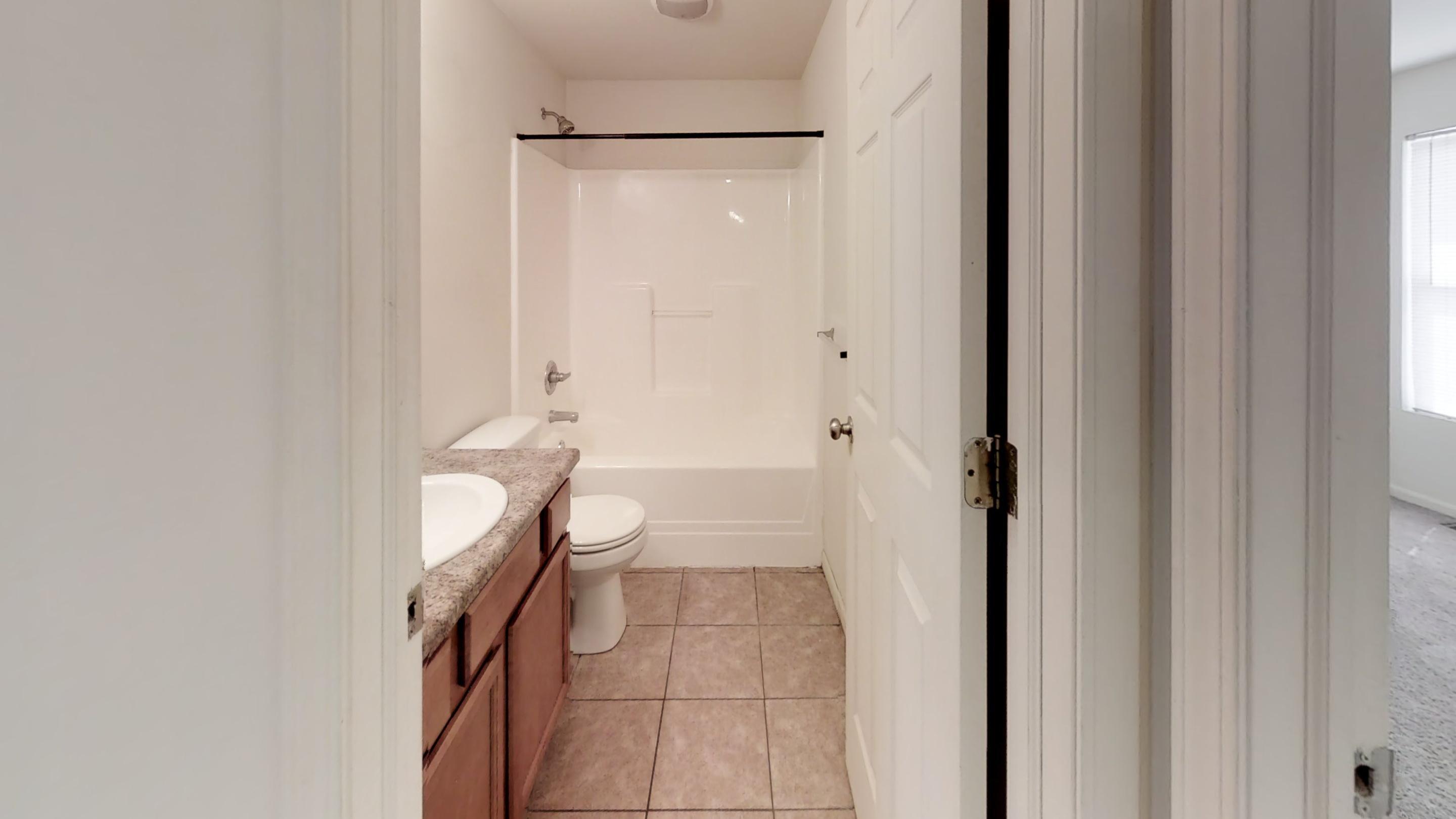 1402-1408 Sutherland Avenue