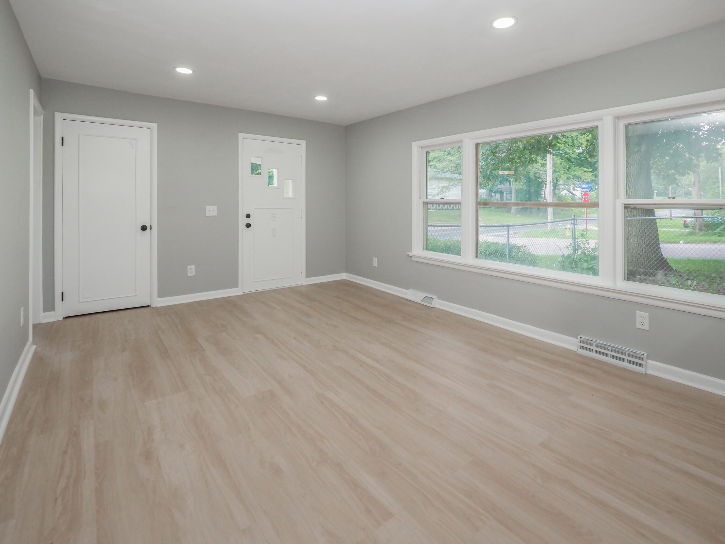 1722 Humphrey Street