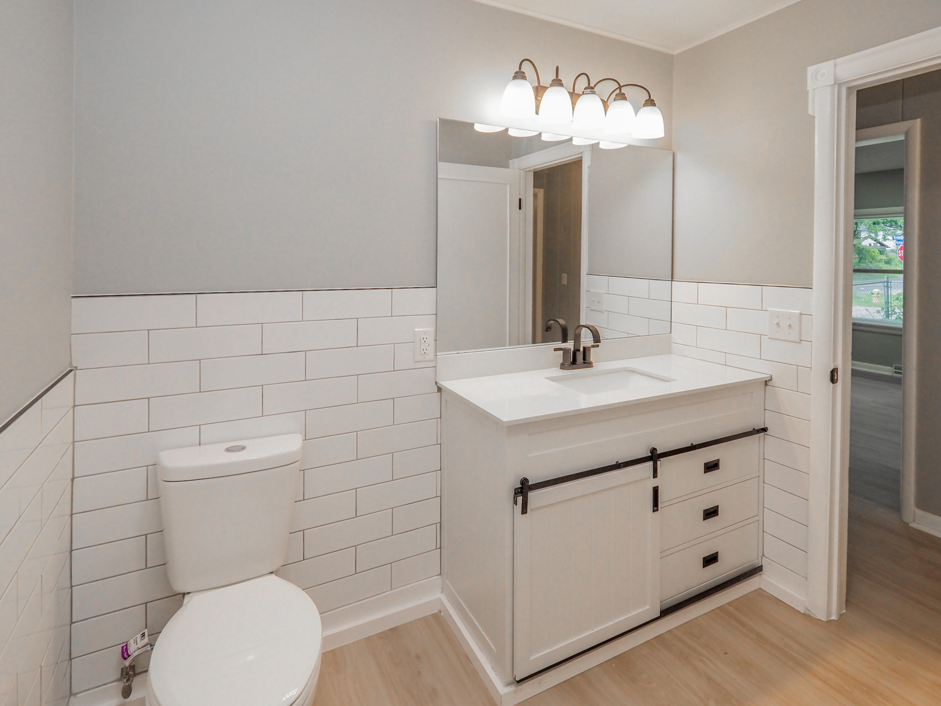 1722 Humphrey Street