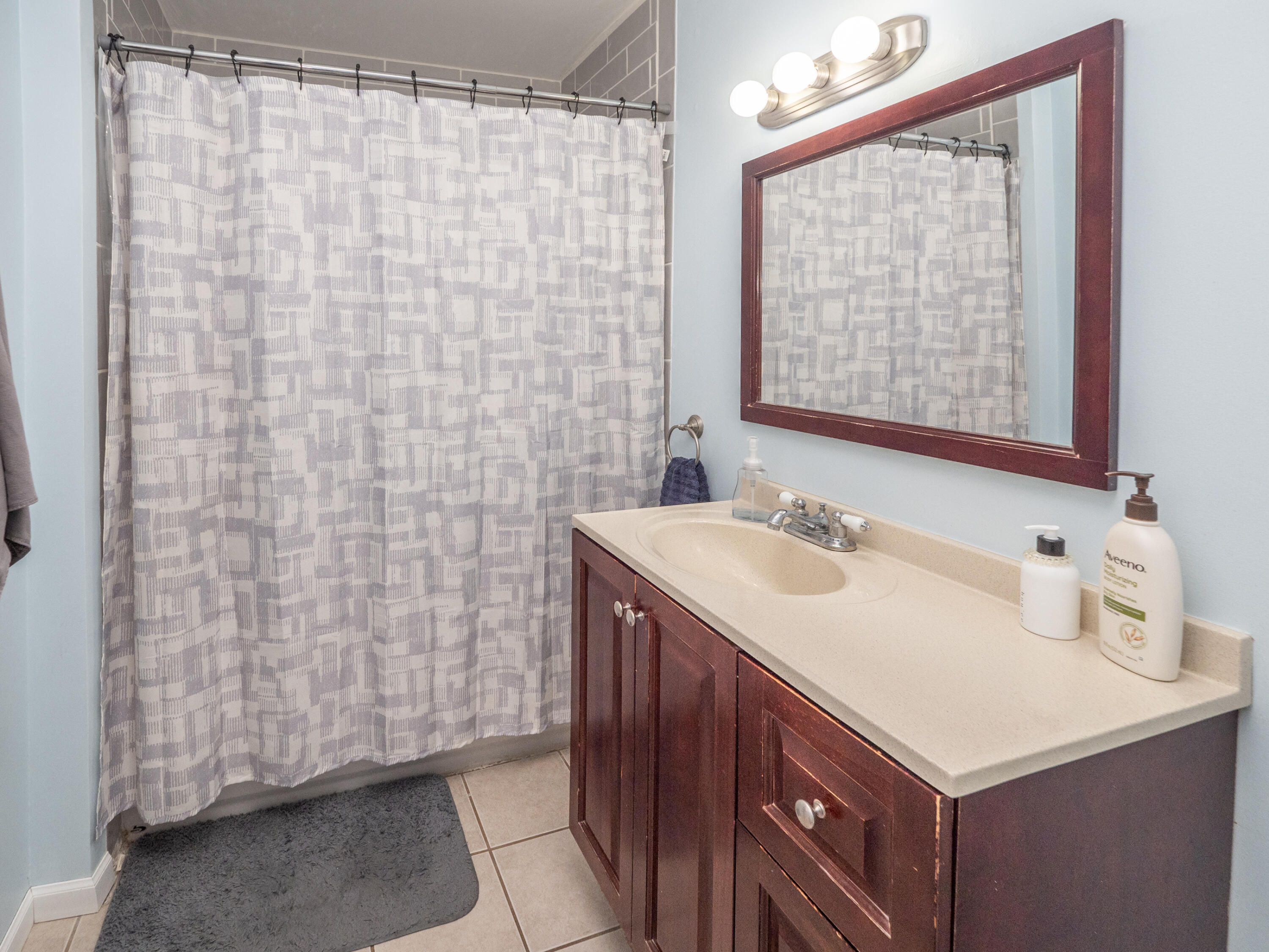 109 S Wilmott Street