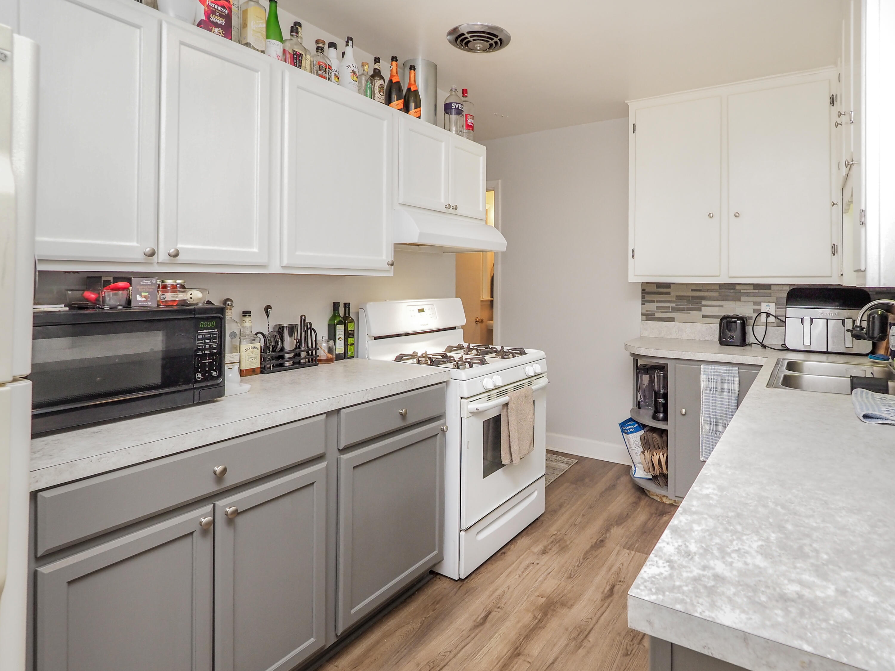 1128 California Avenue