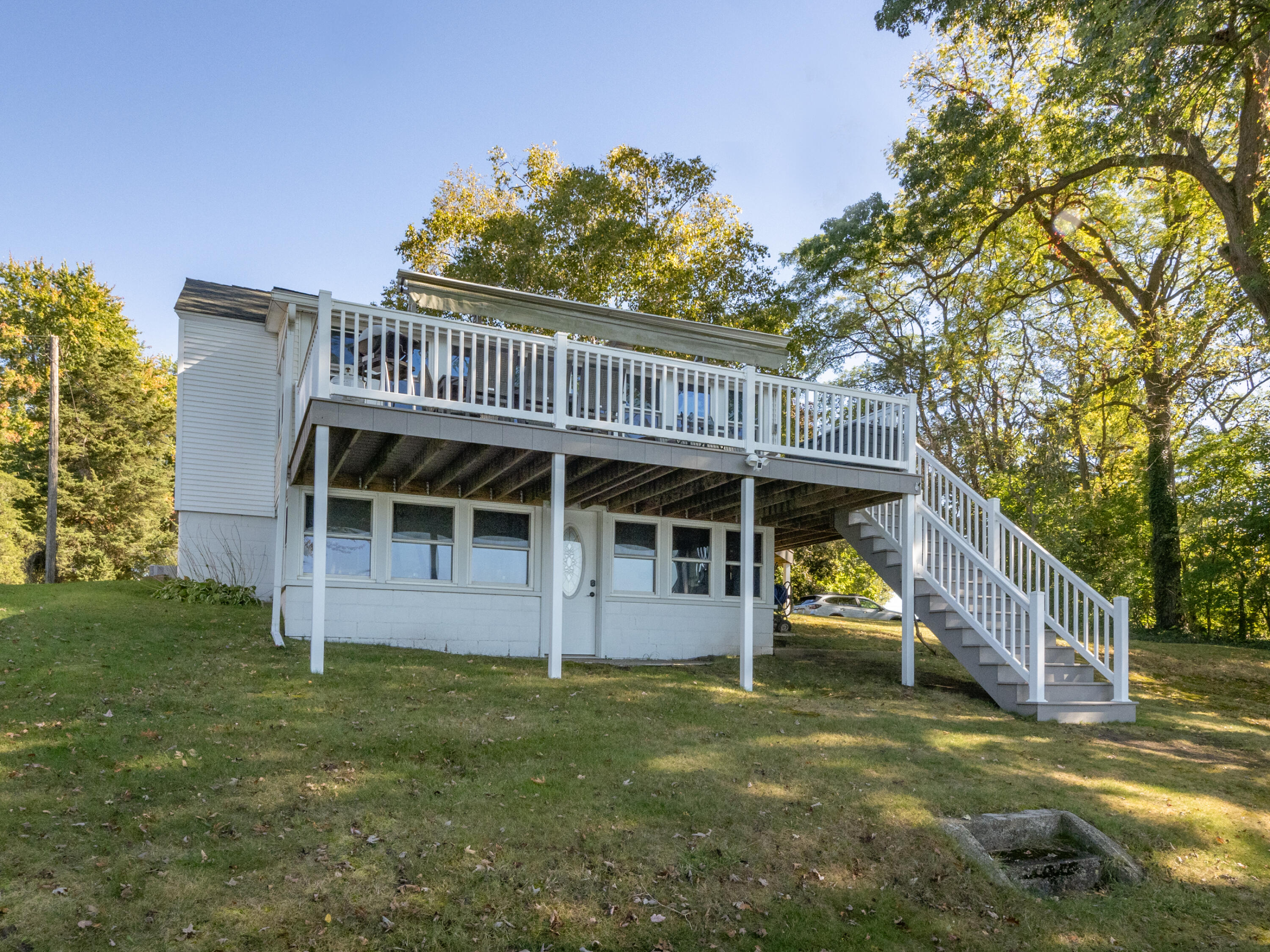 55572 N Fisher Lake Road