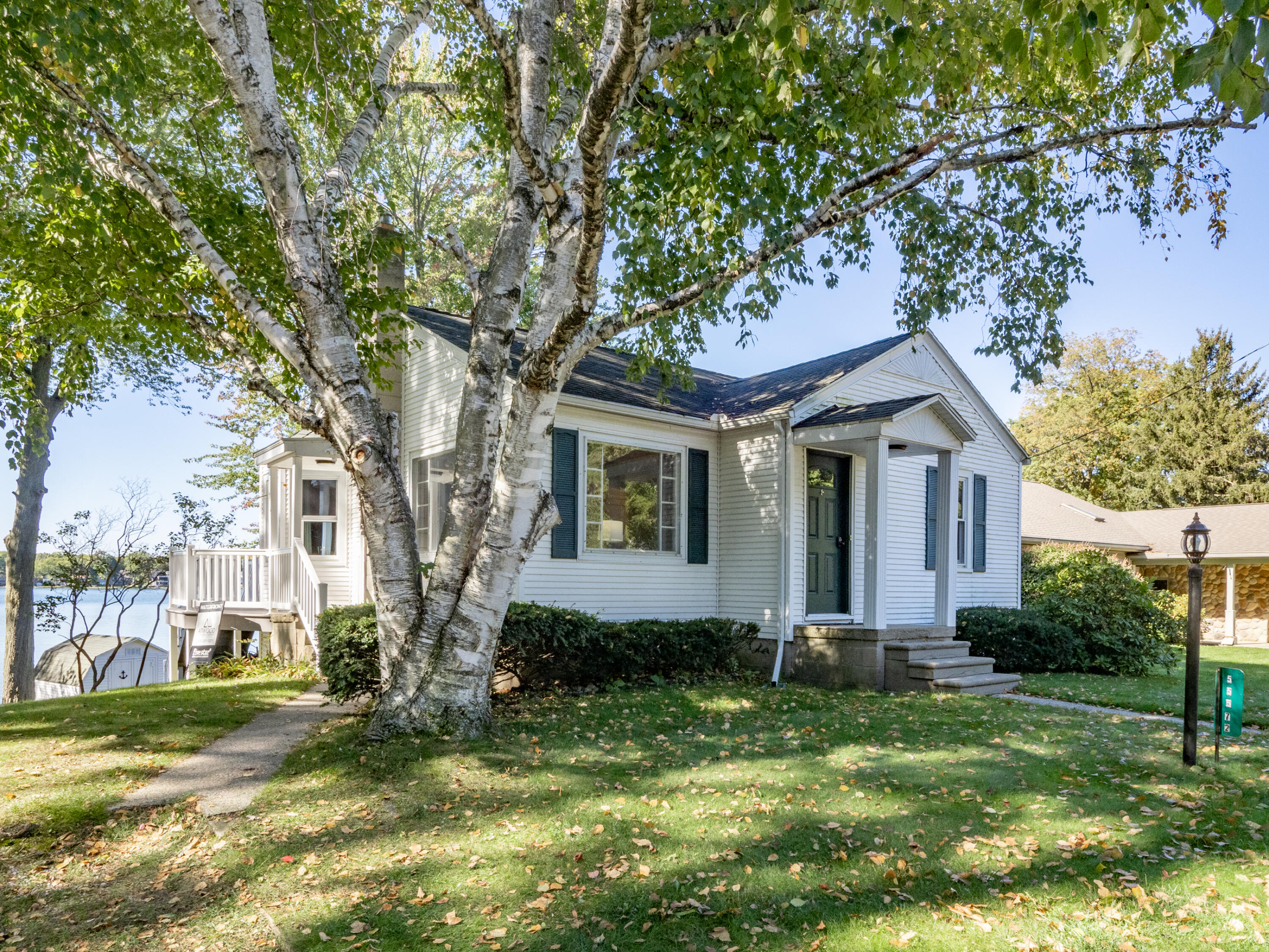 55572 N Fisher Lake Road