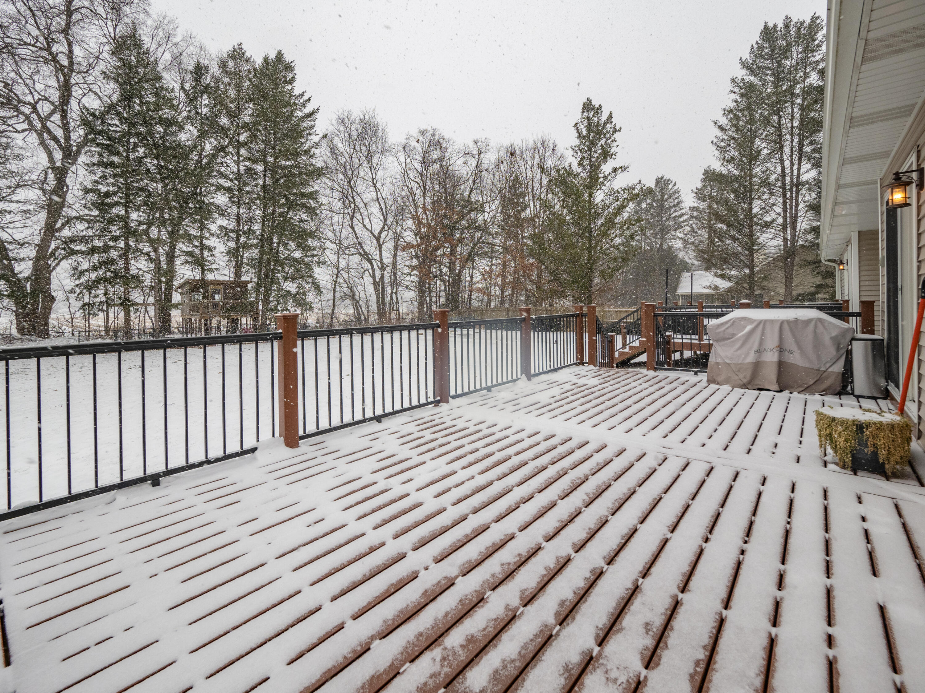 47178 Woodfield Drive