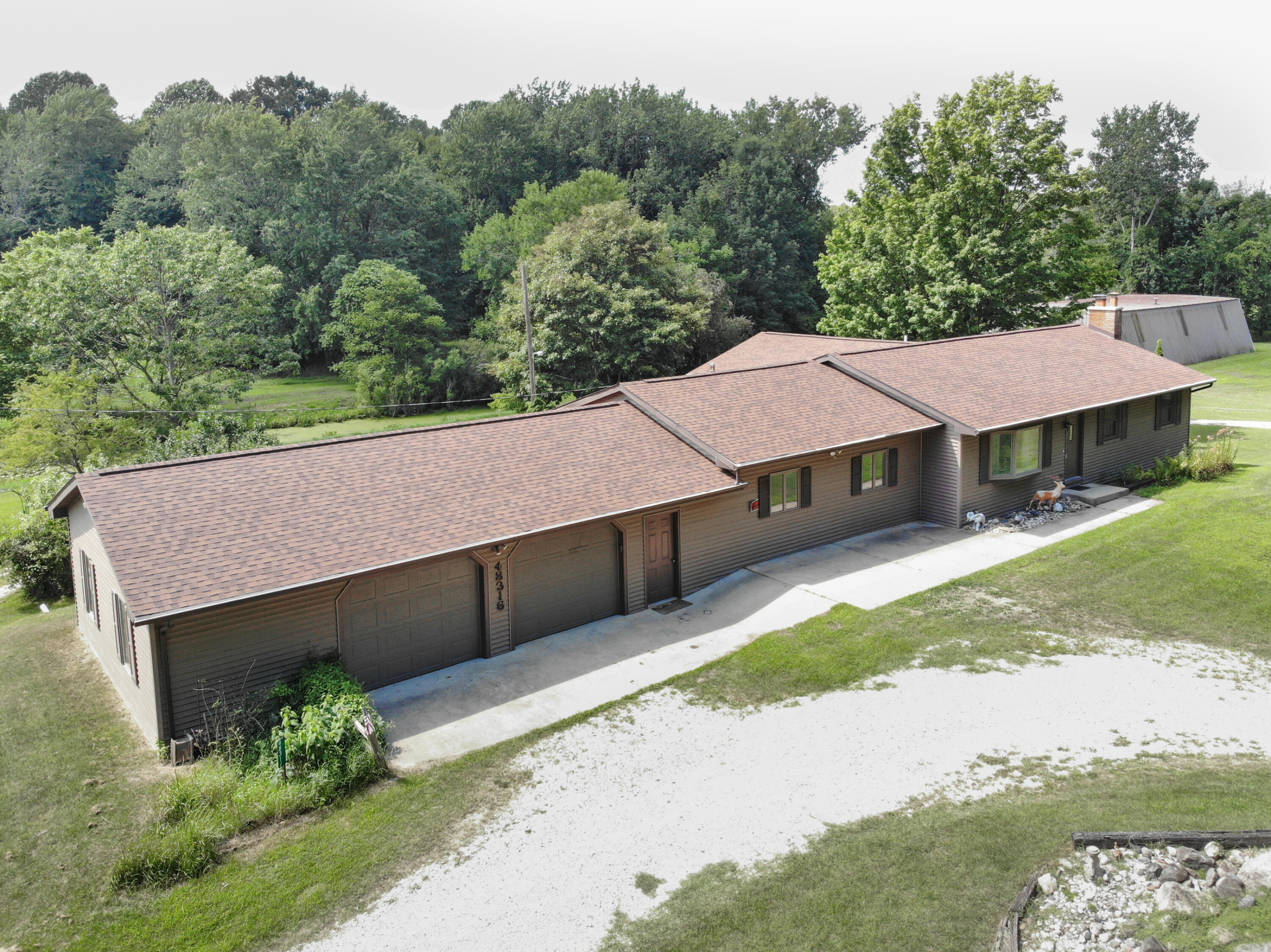 48316 County Road 384