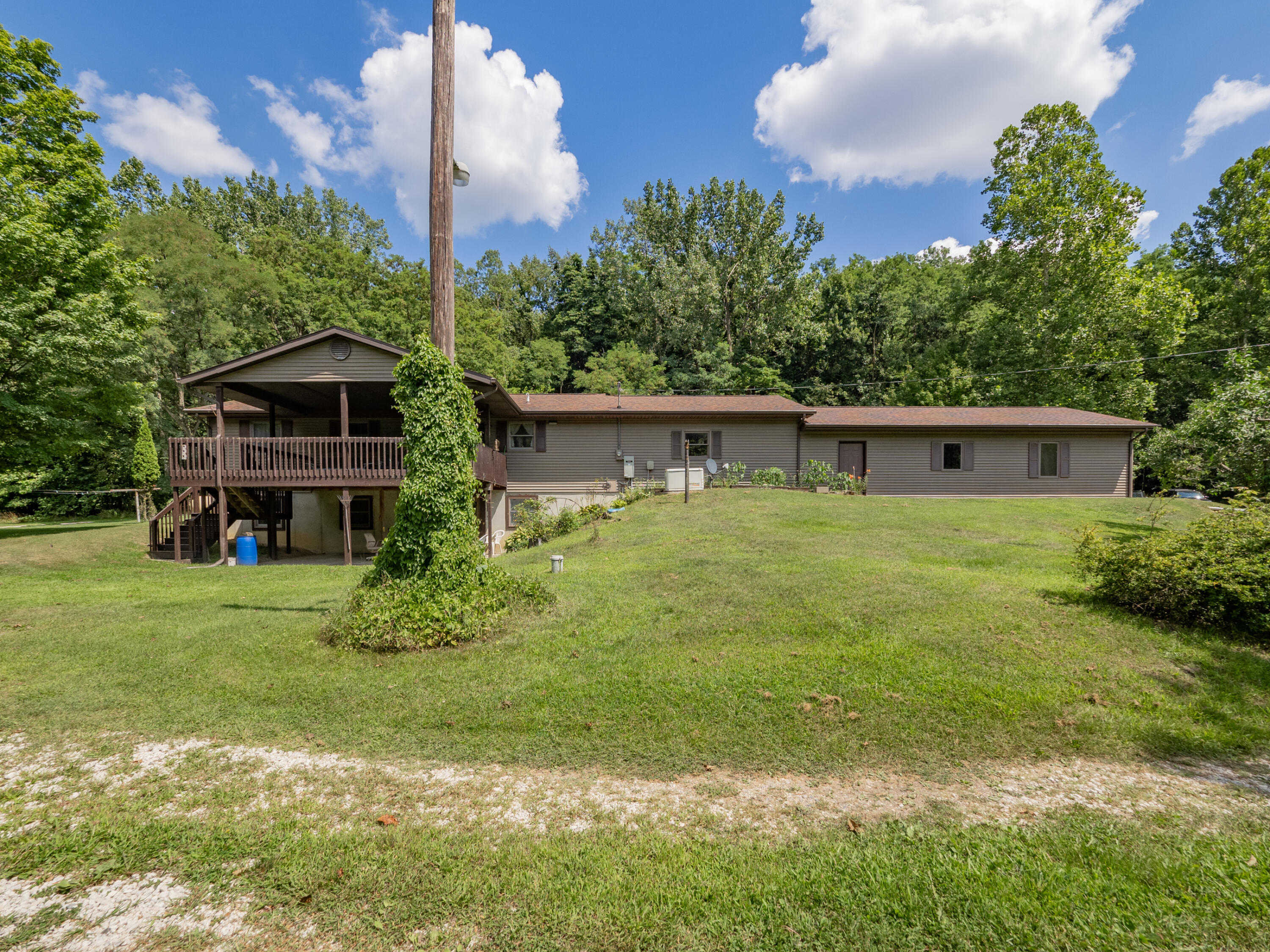 48316 County Road 384