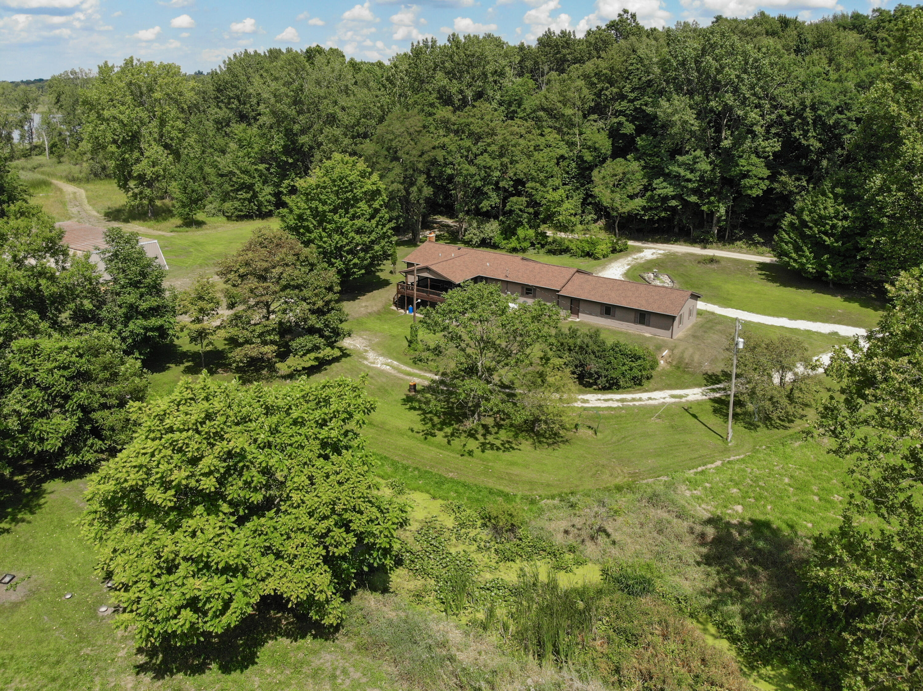 48316 County Road 384