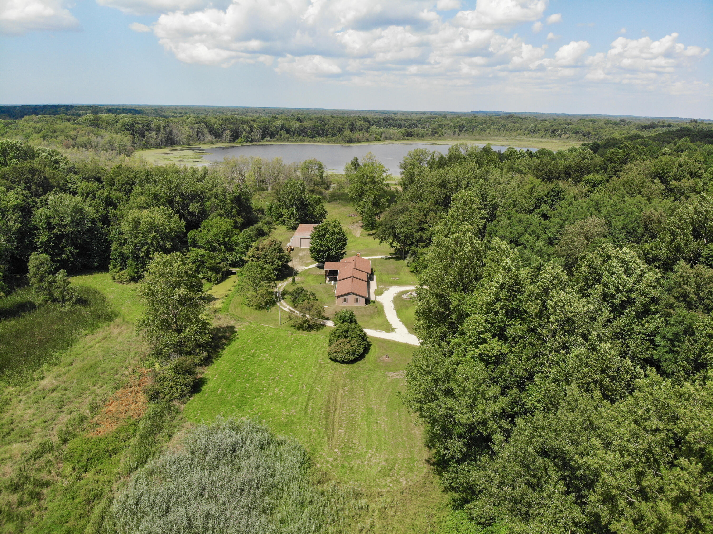 48316 County Road 384