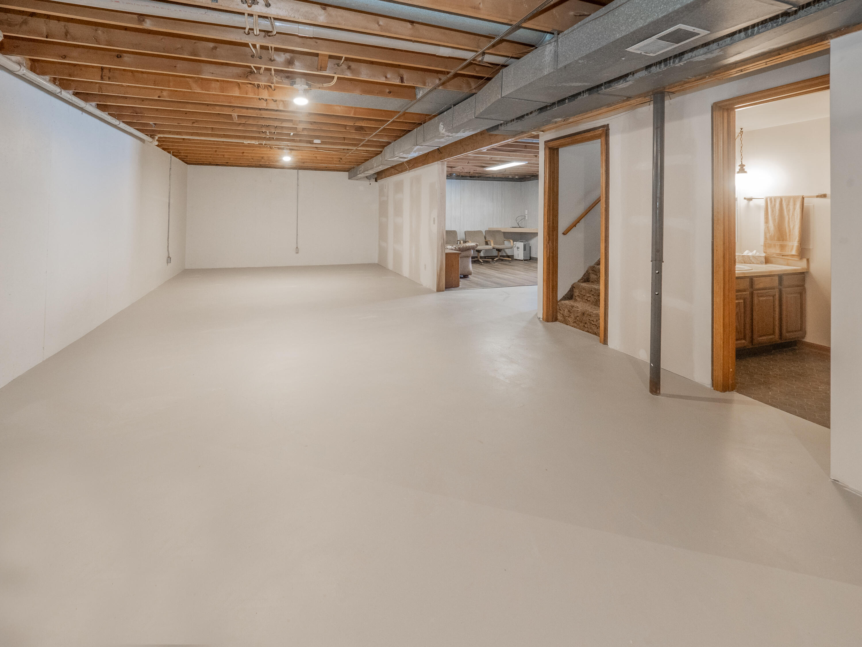 48316 County Road 384