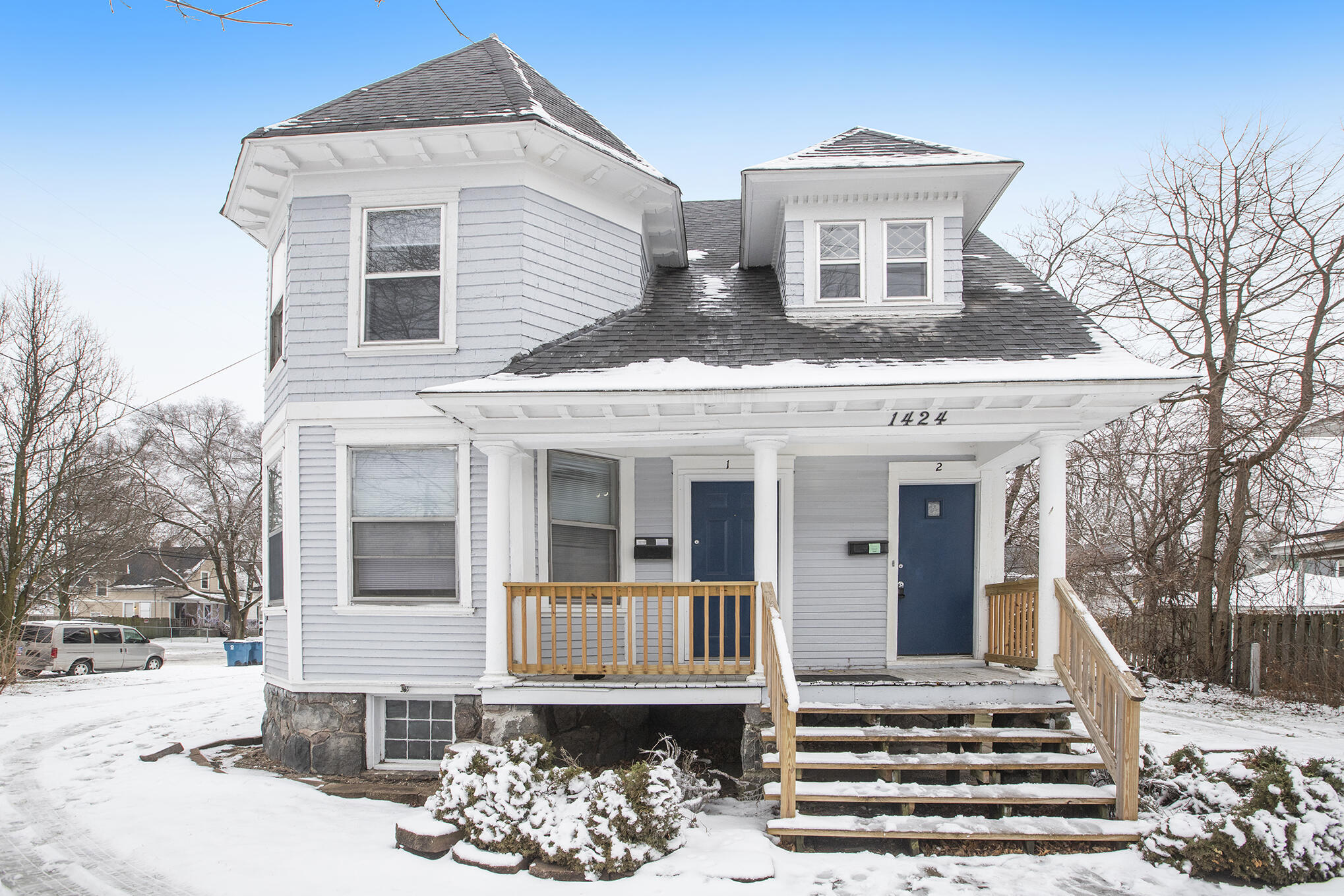 1424 Portage Street