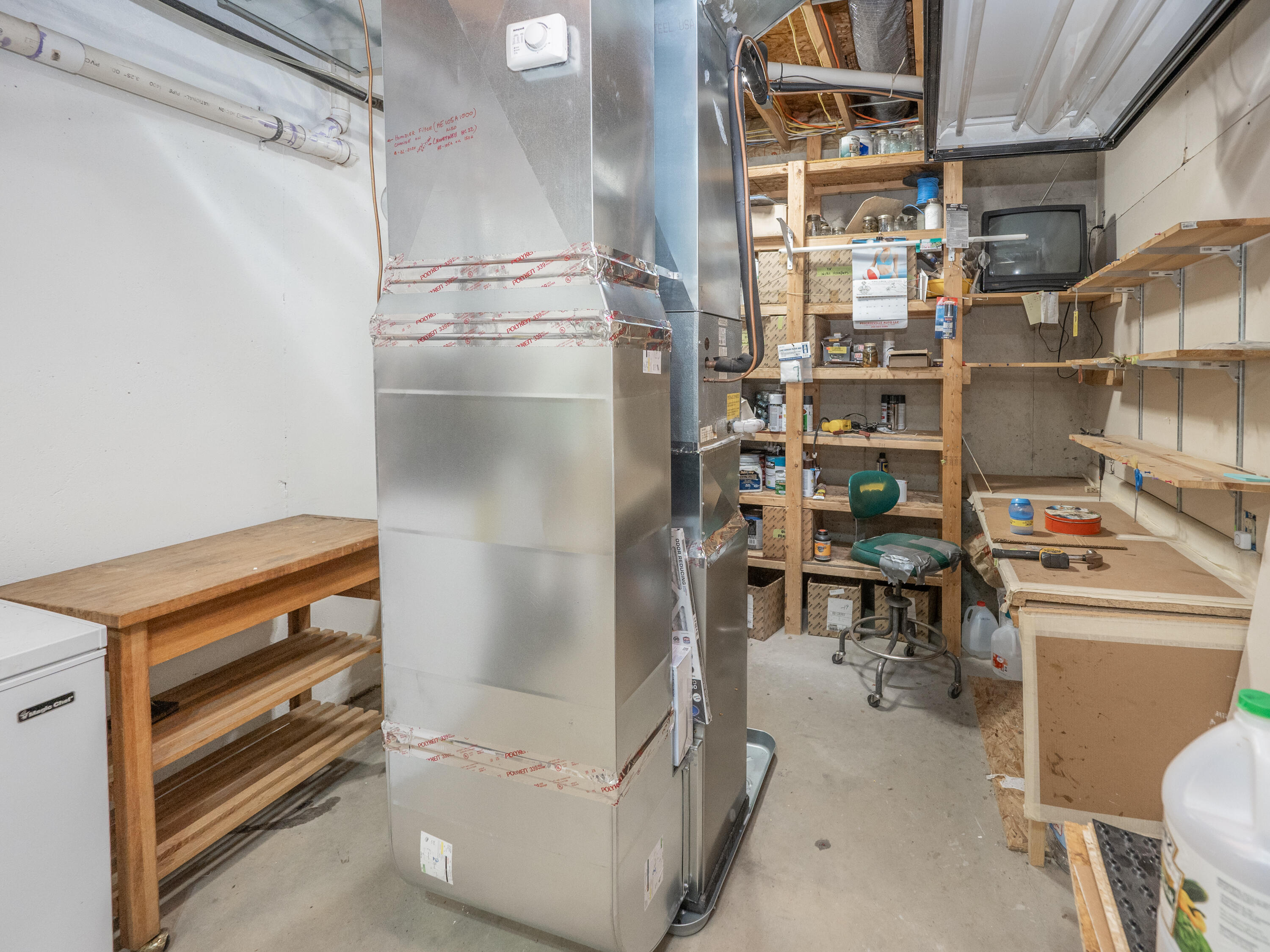 11915 Lakeway Street