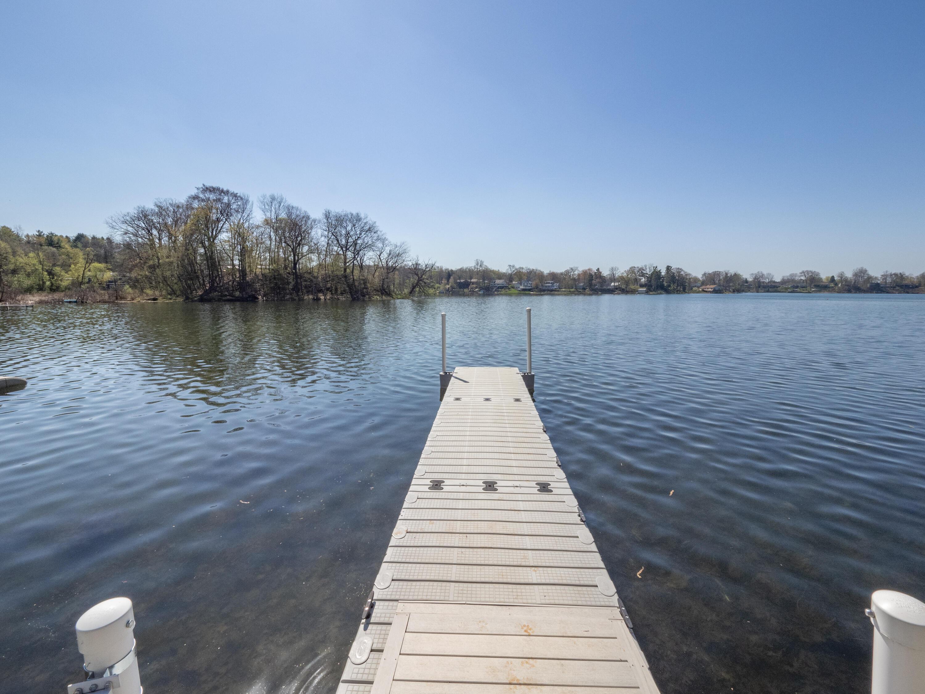 11915 Lakeway Street