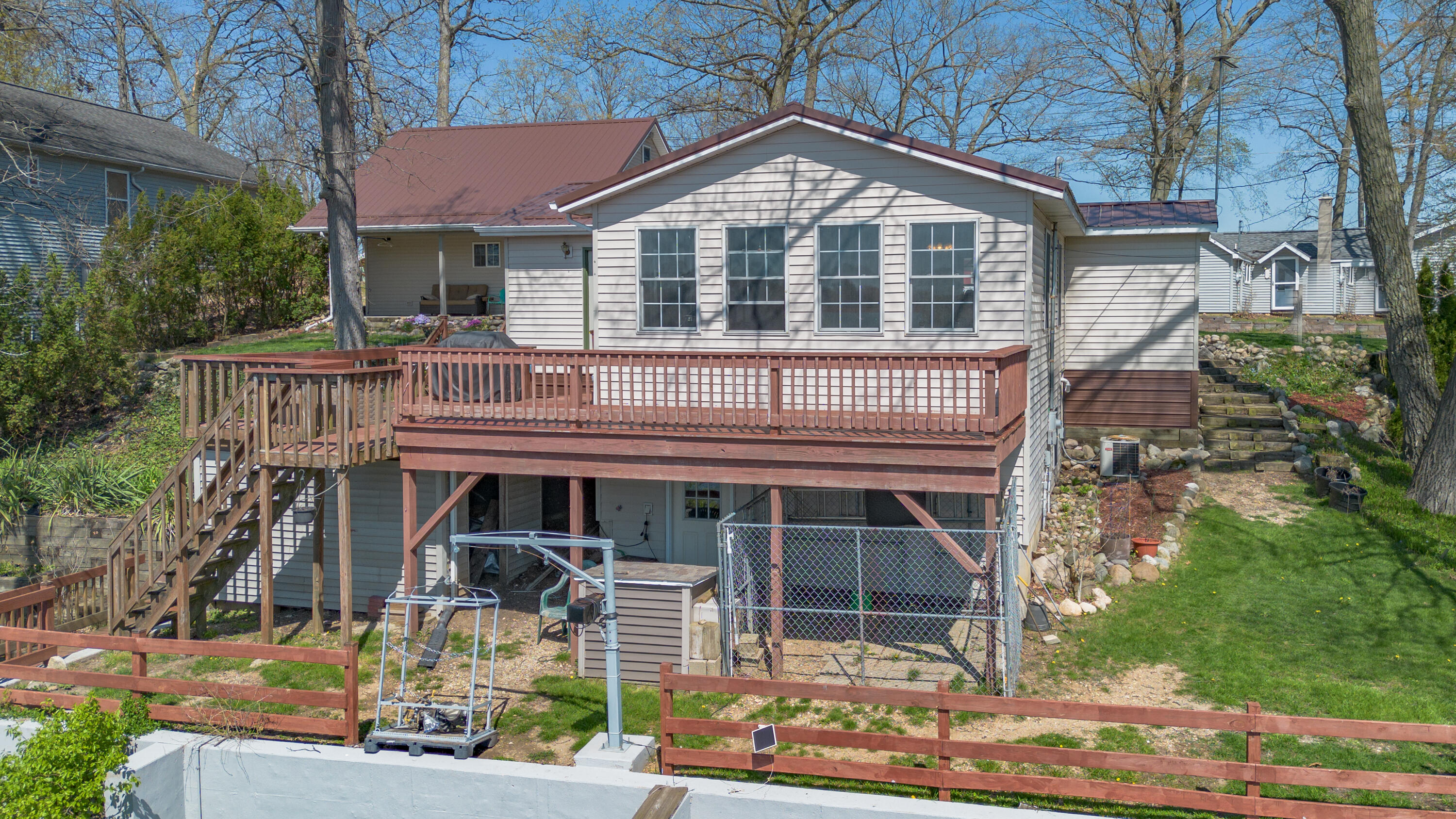 11915 Lakeway Street