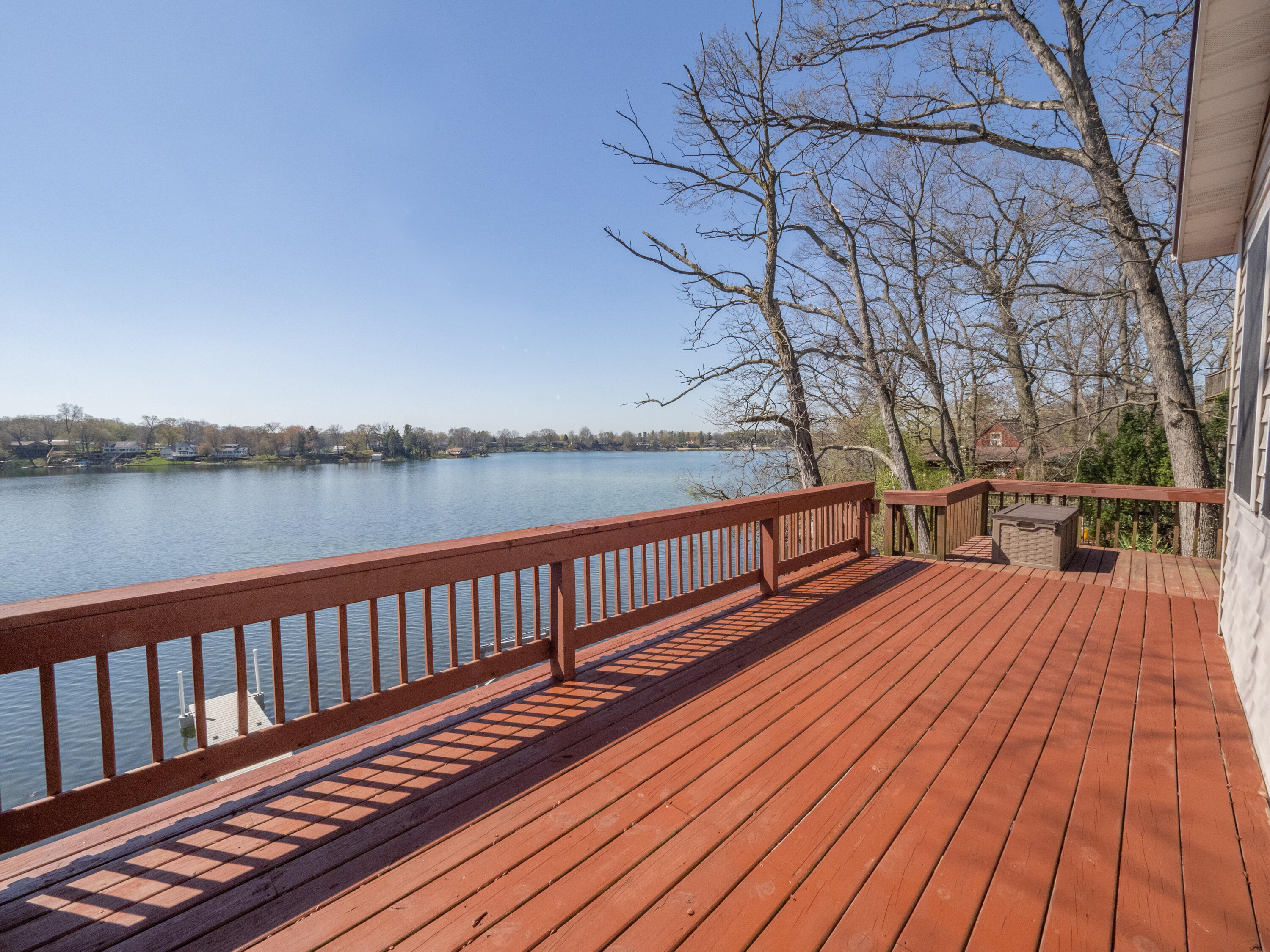 11915 Lakeway Street