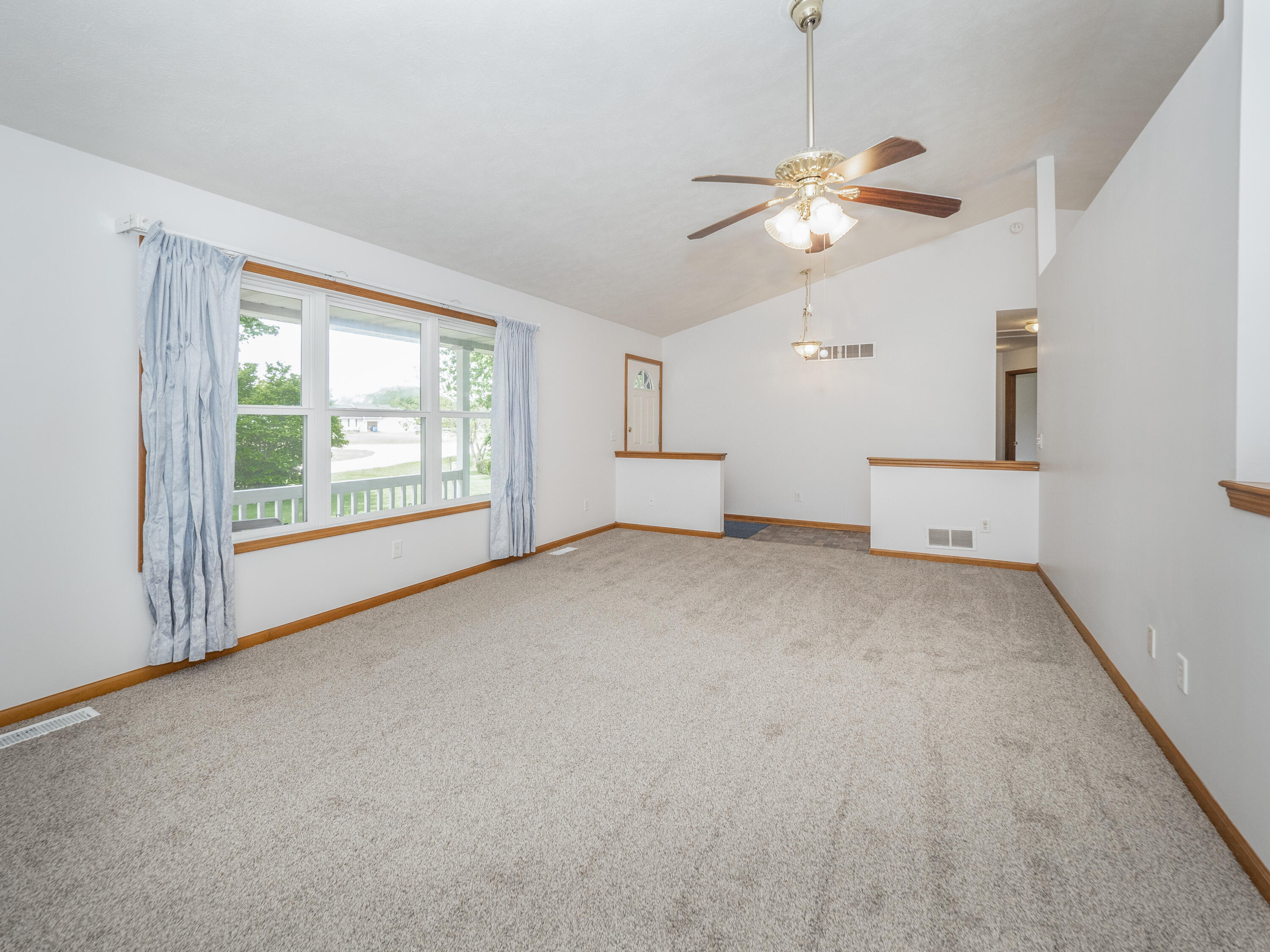 54163 Ridgeview Circle