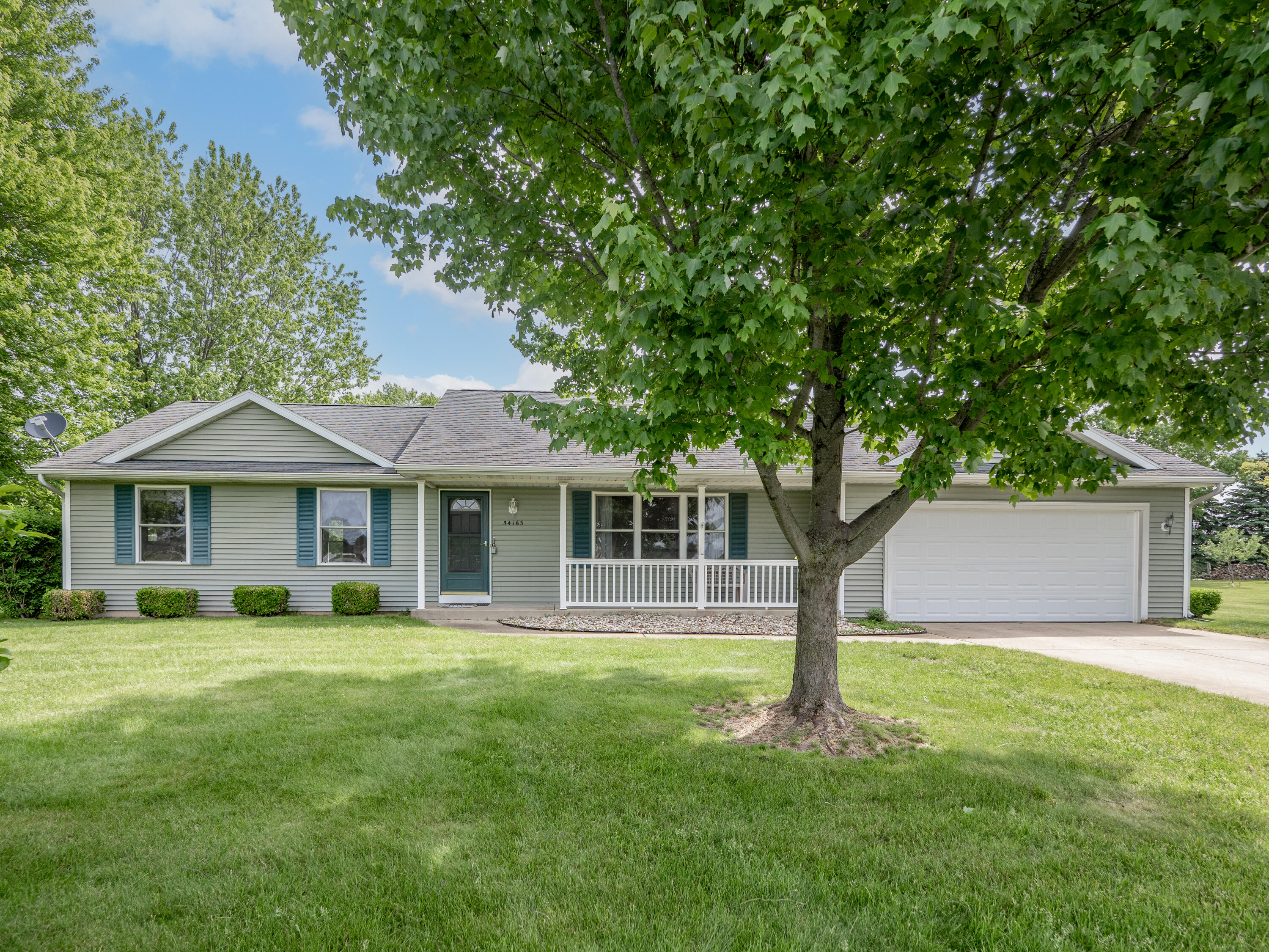 54163 Ridgeview Circle