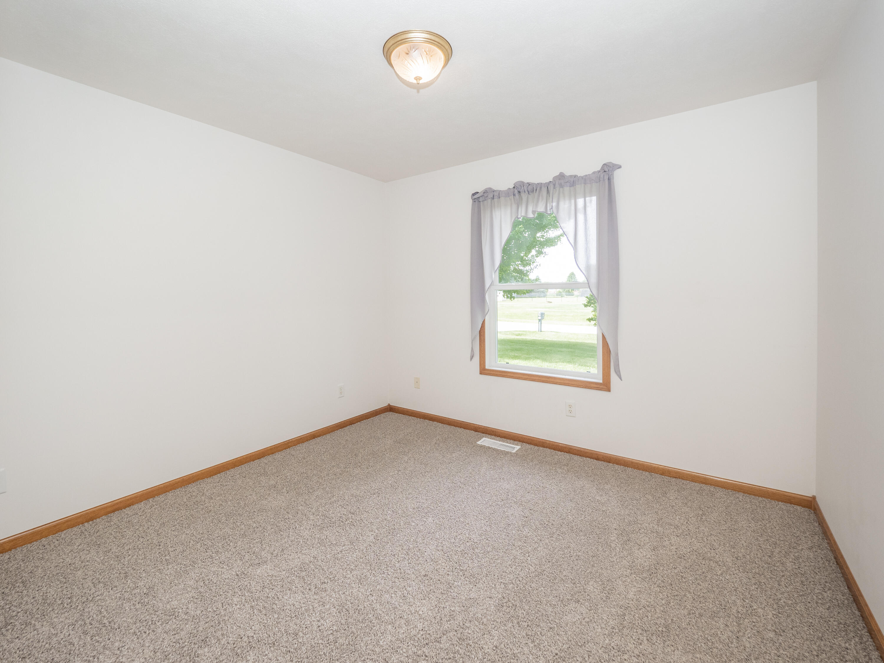 54163 Ridgeview Circle