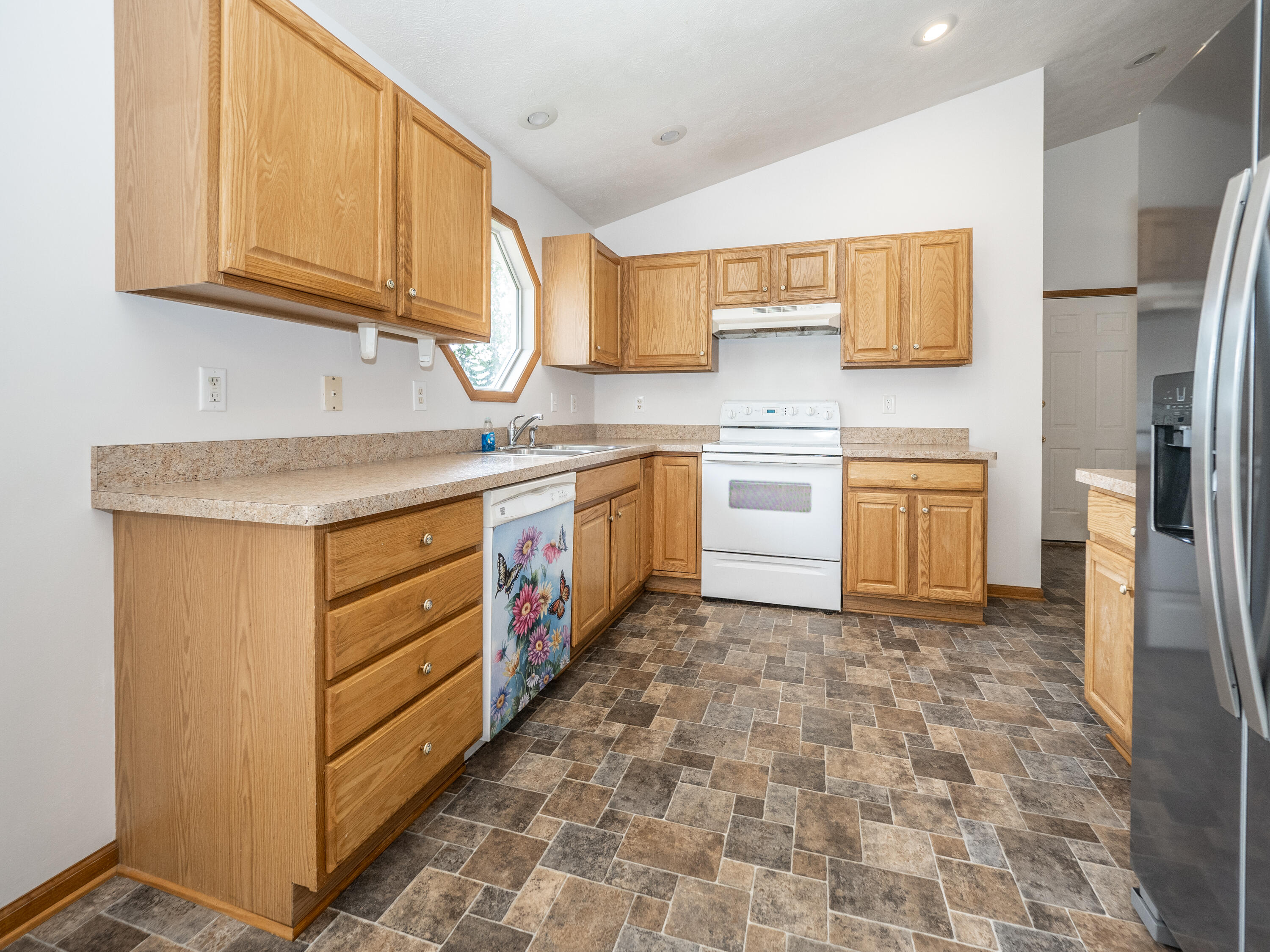 54163 Ridgeview Circle