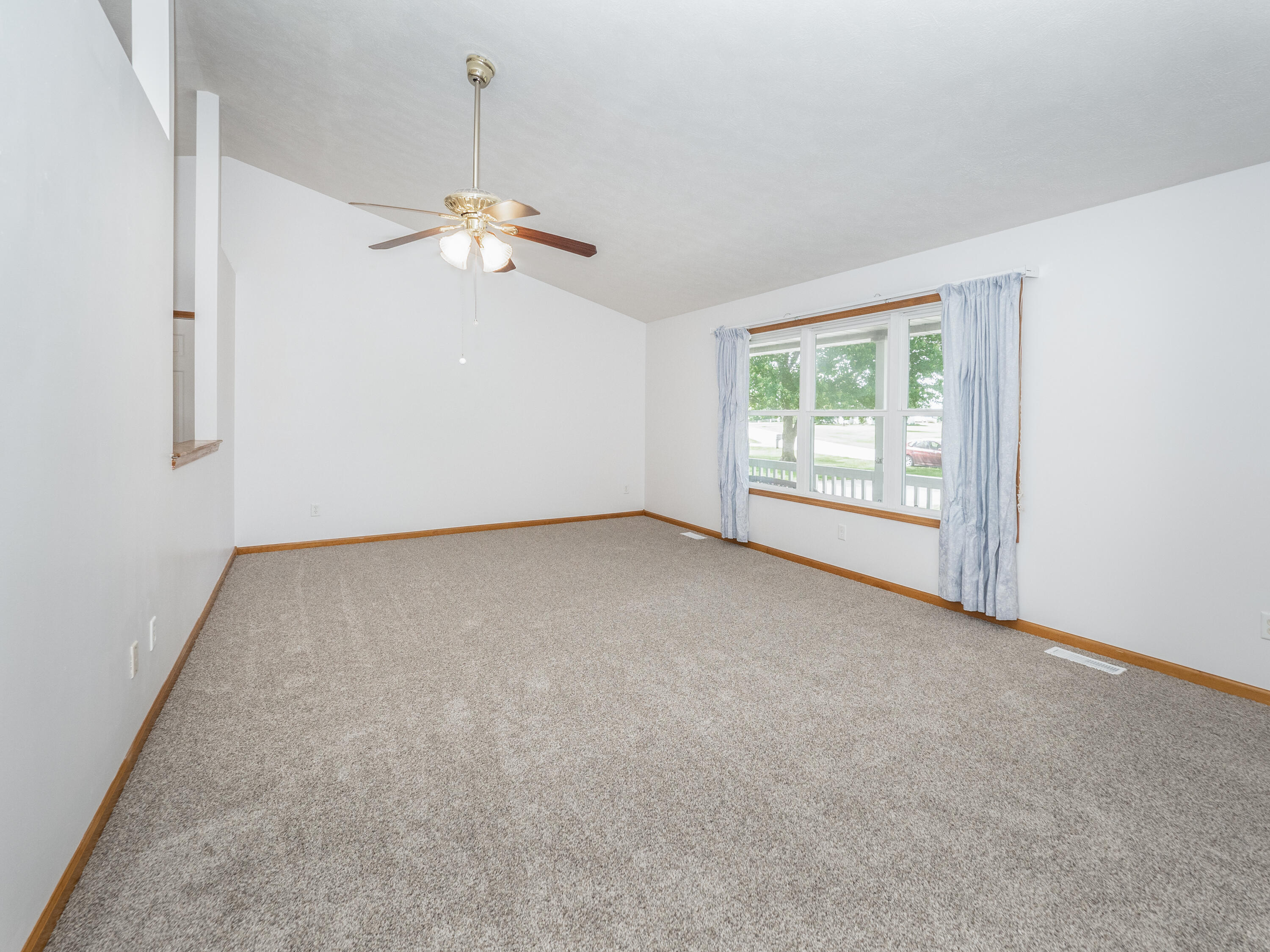 54163 Ridgeview Circle