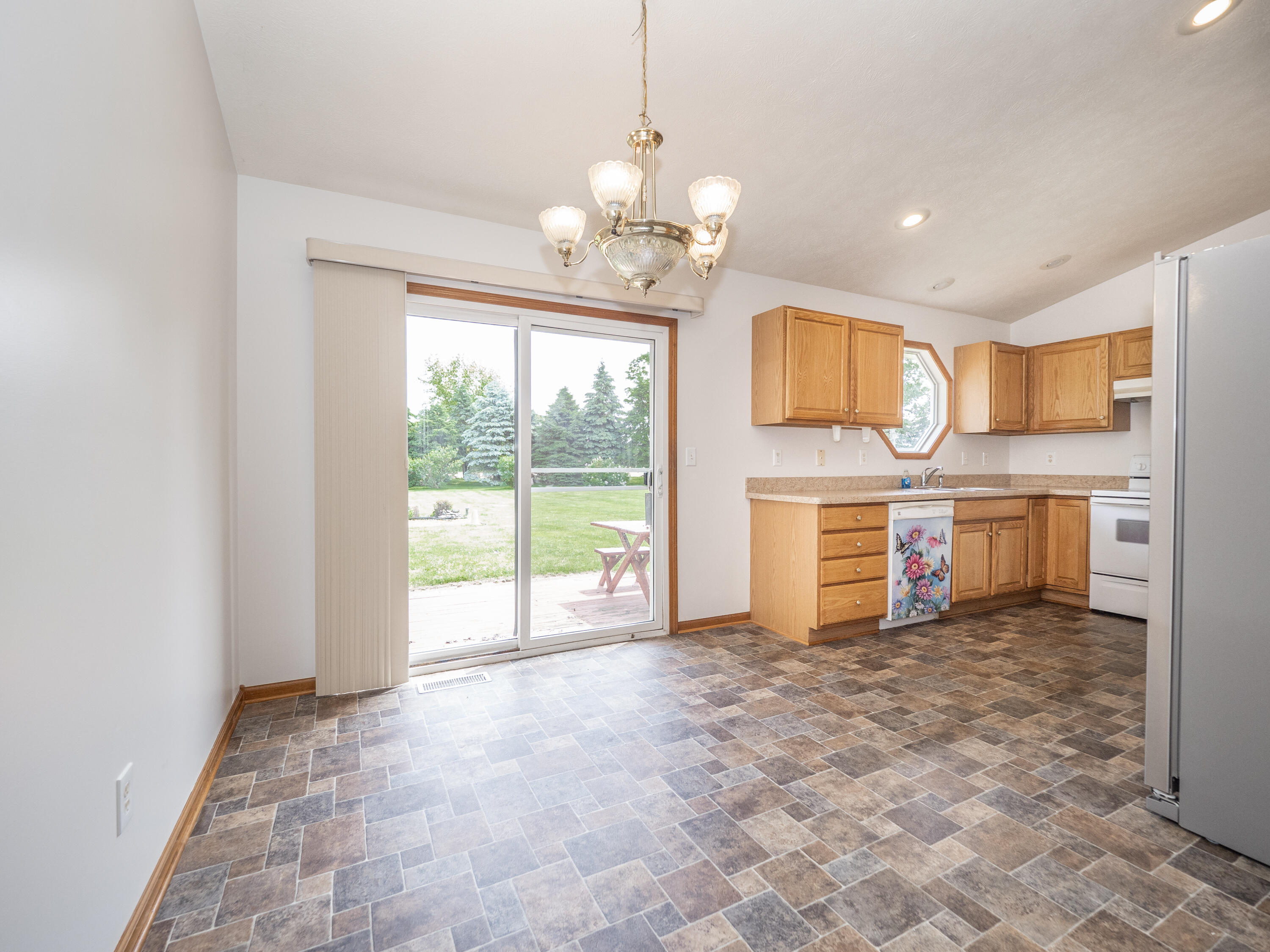 54163 Ridgeview Circle