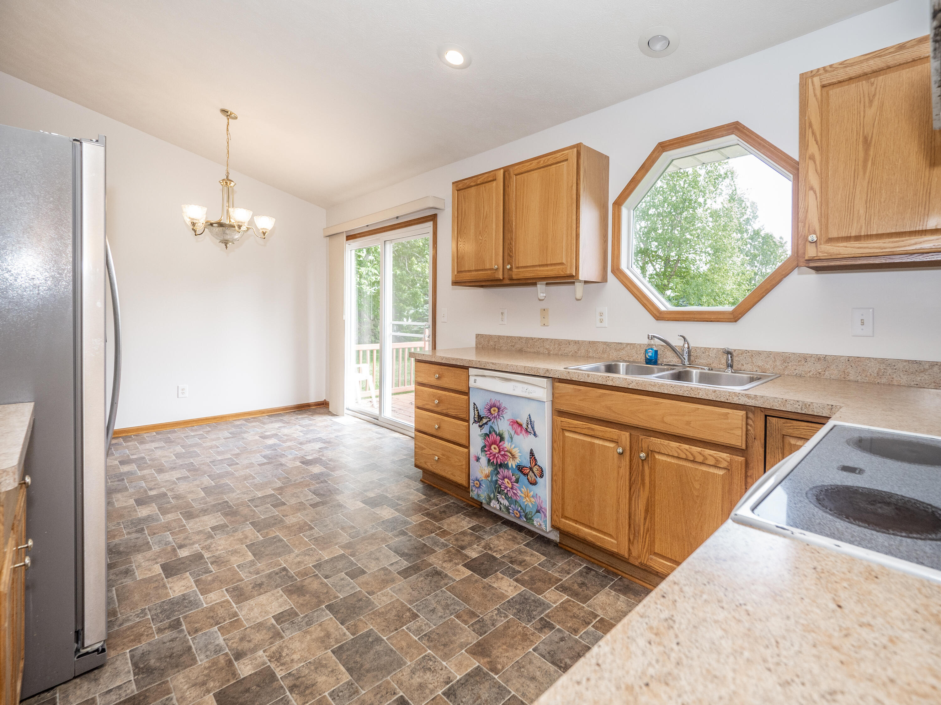 54163 Ridgeview Circle