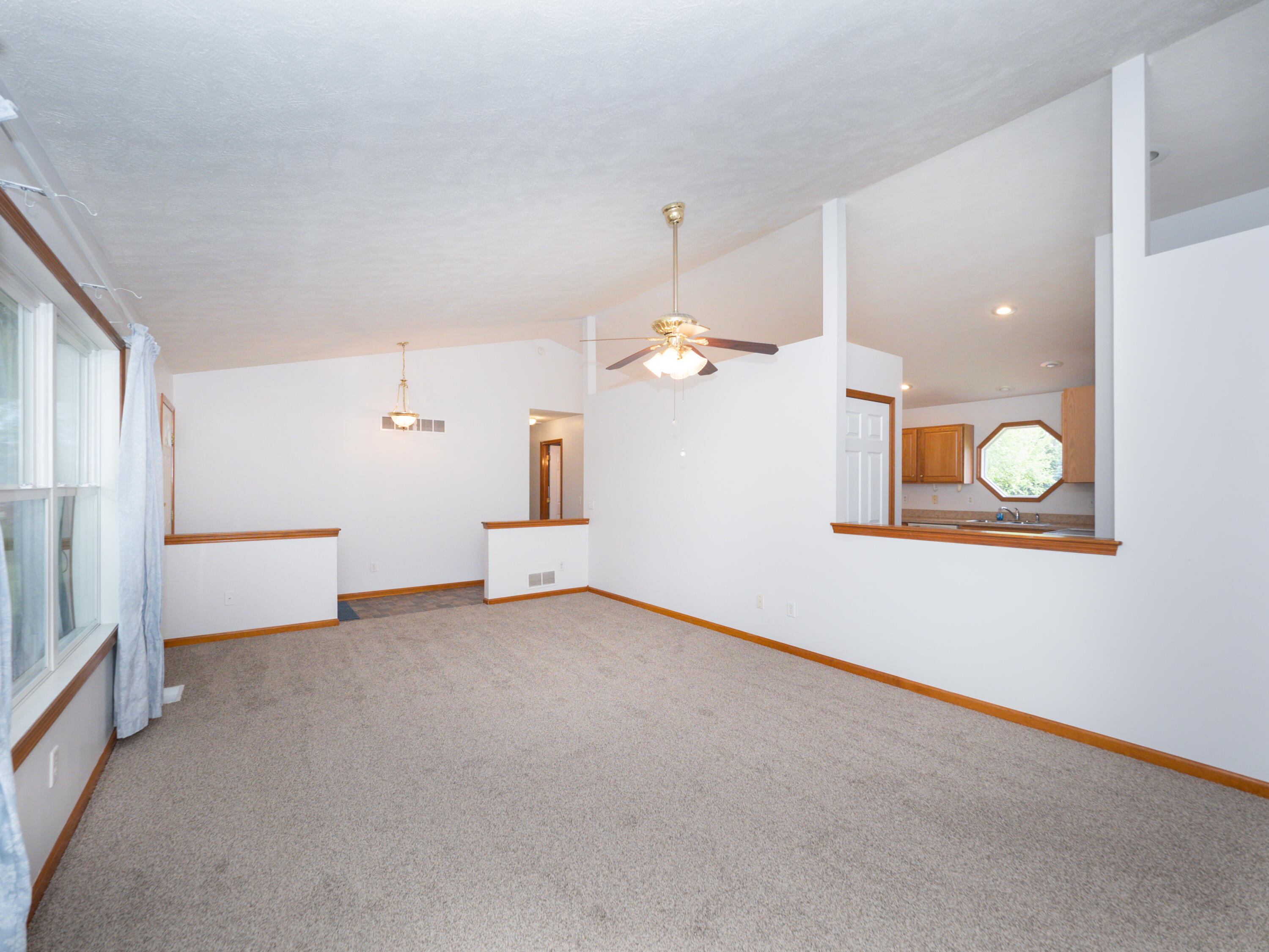 54163 Ridgeview Circle