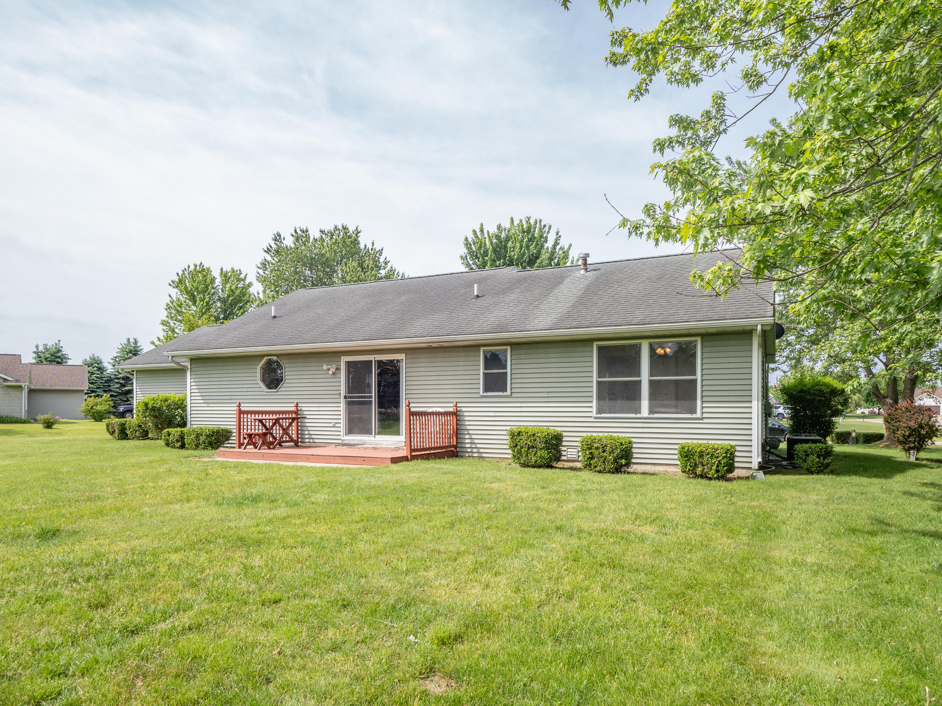 54163 Ridgeview Circle