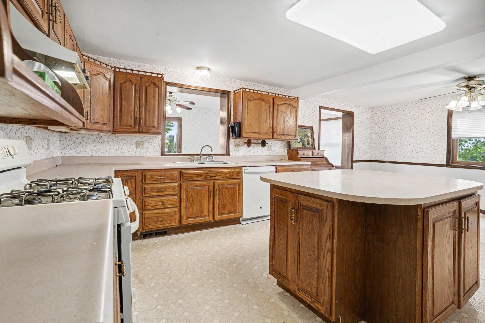 1129 N 24th Street