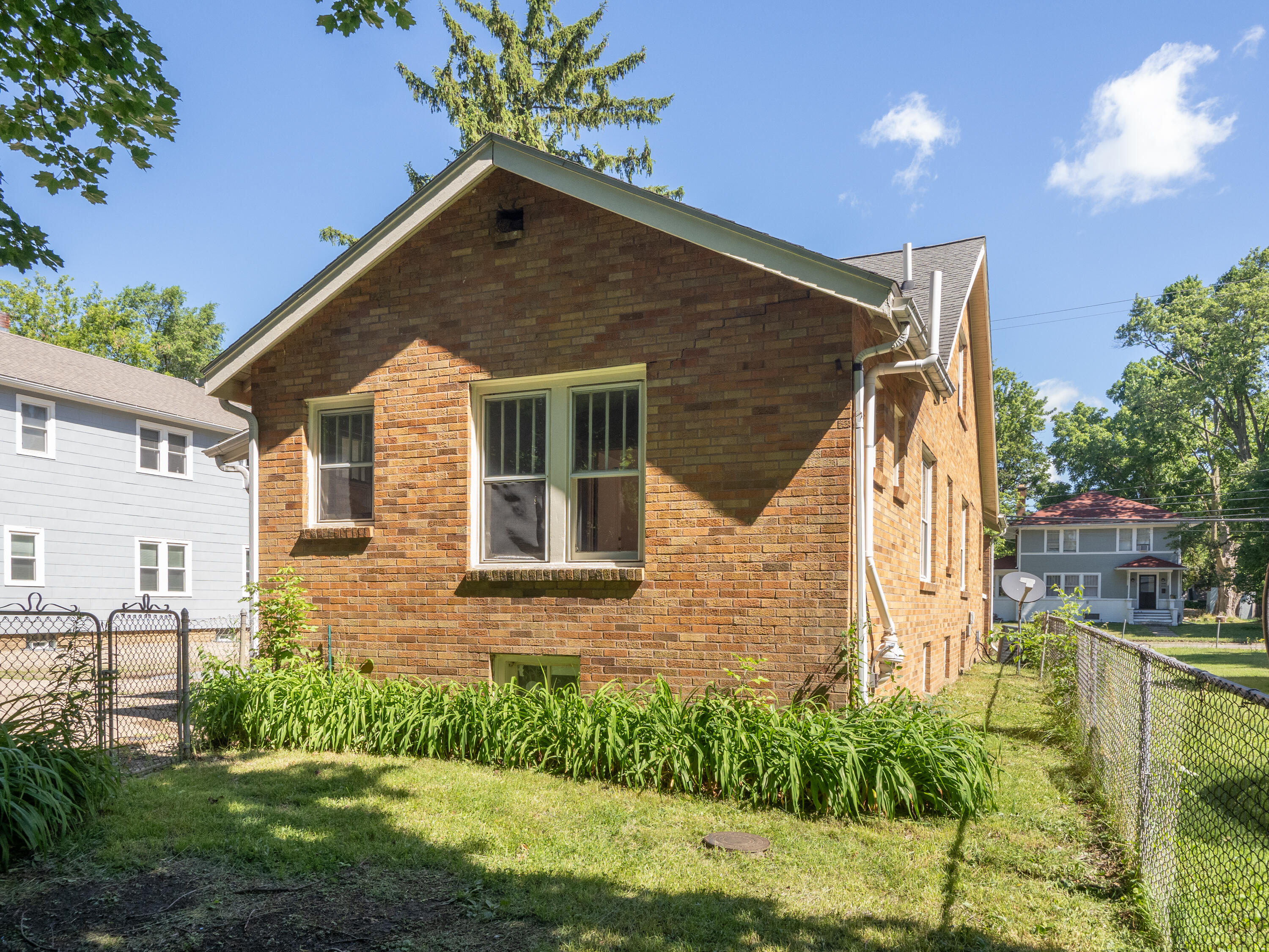 2127 W Main Street