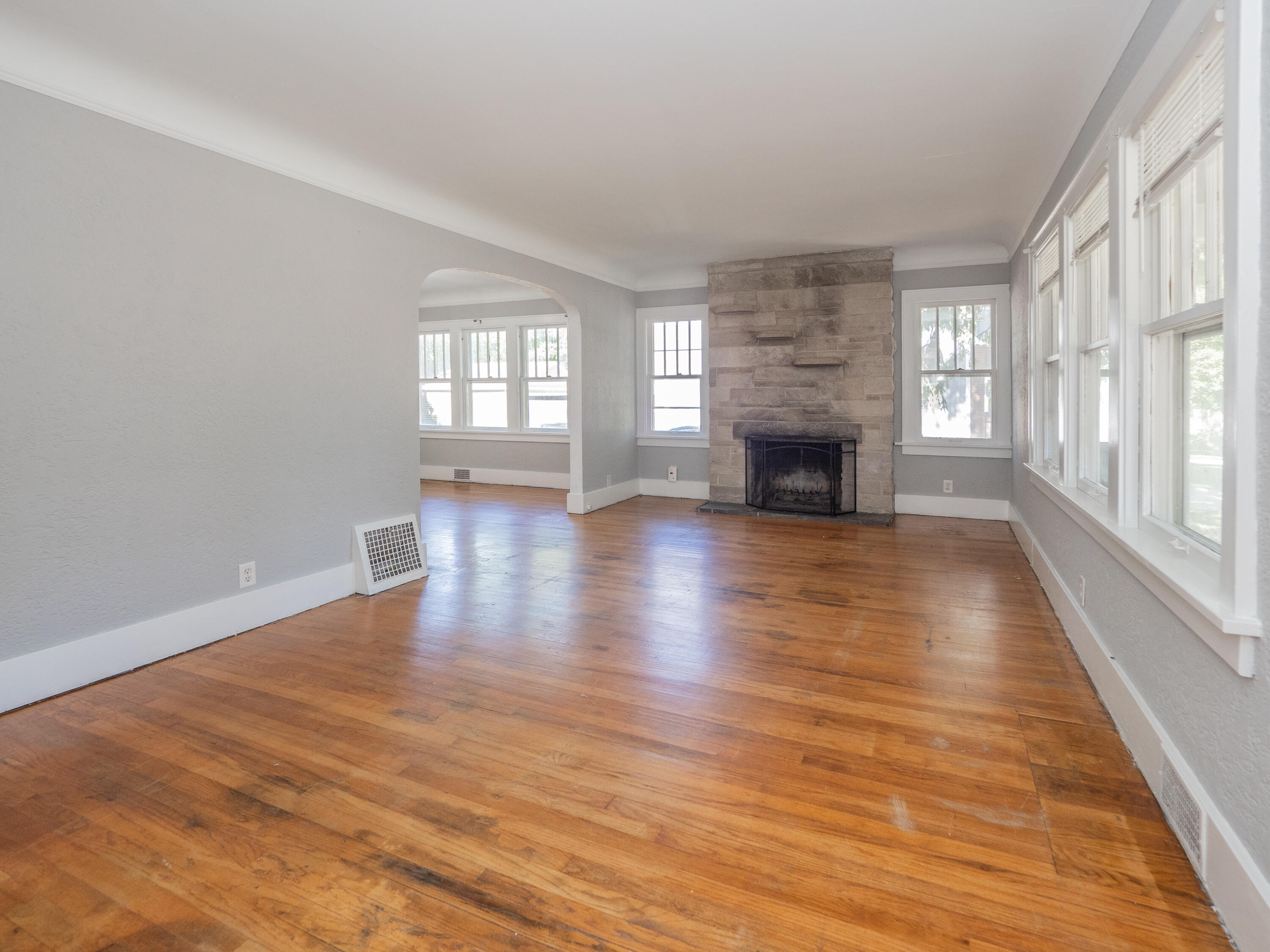 2127 W Main Street