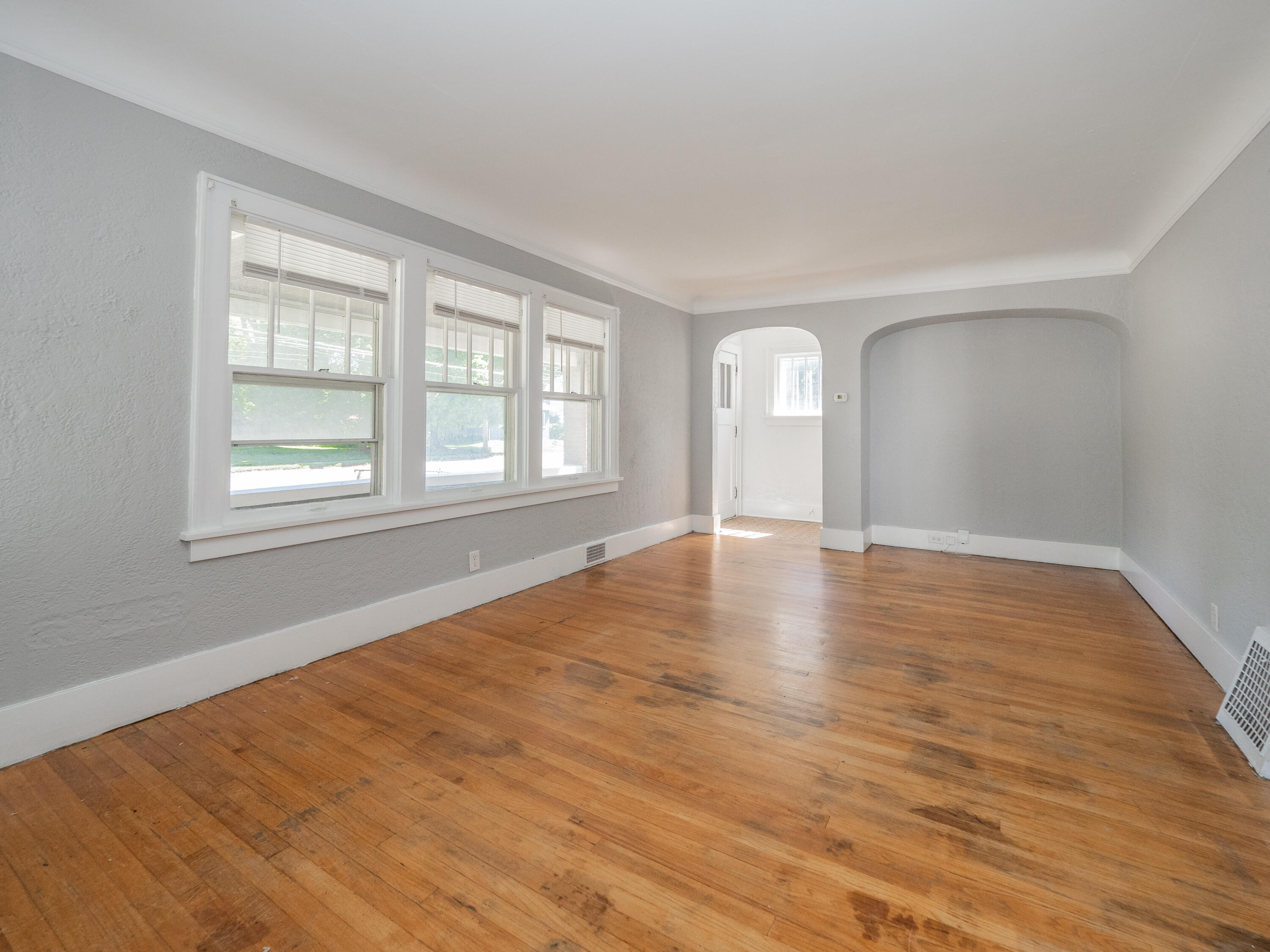 2127 W Main Street