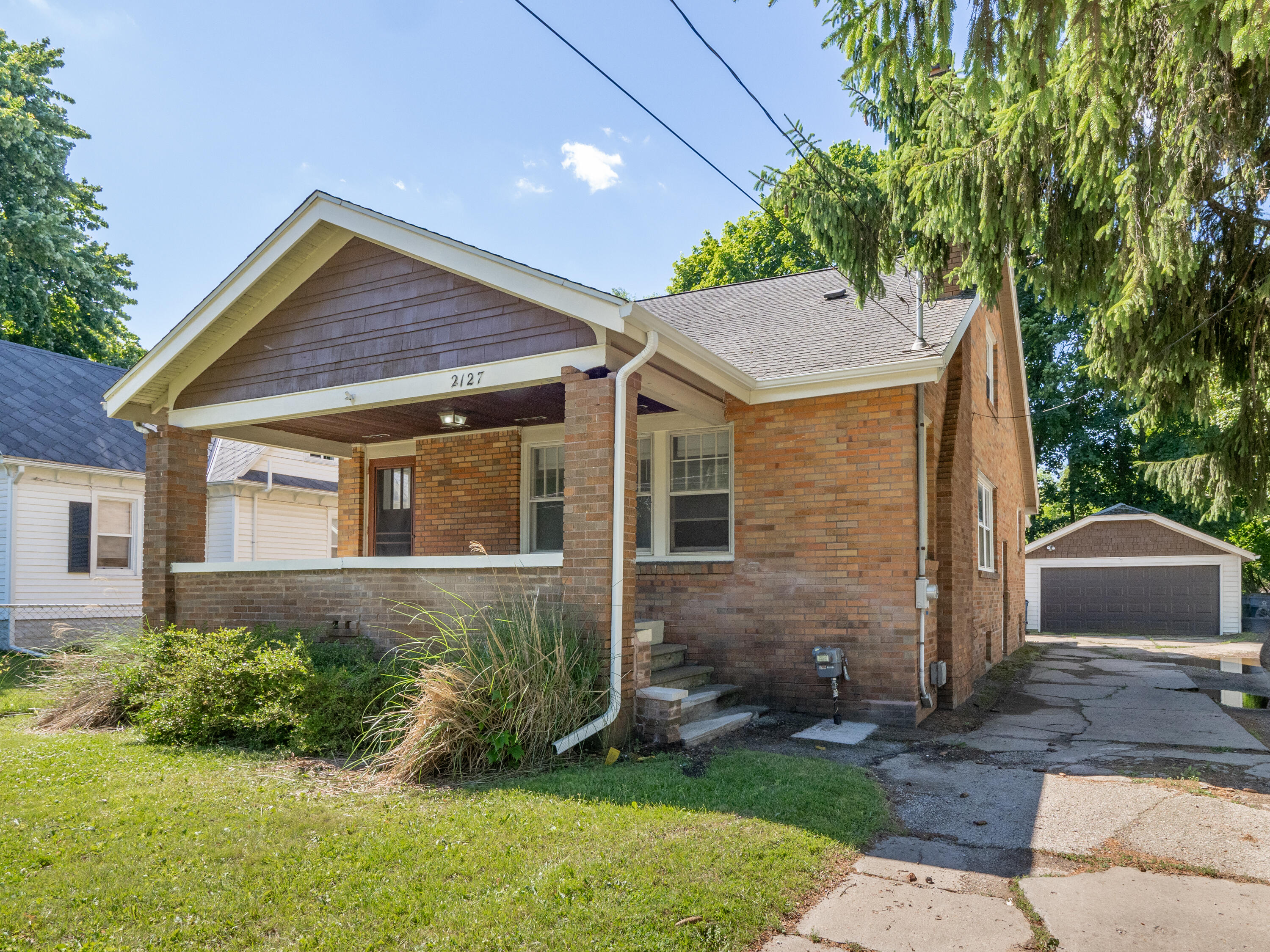 2127 W Main Street