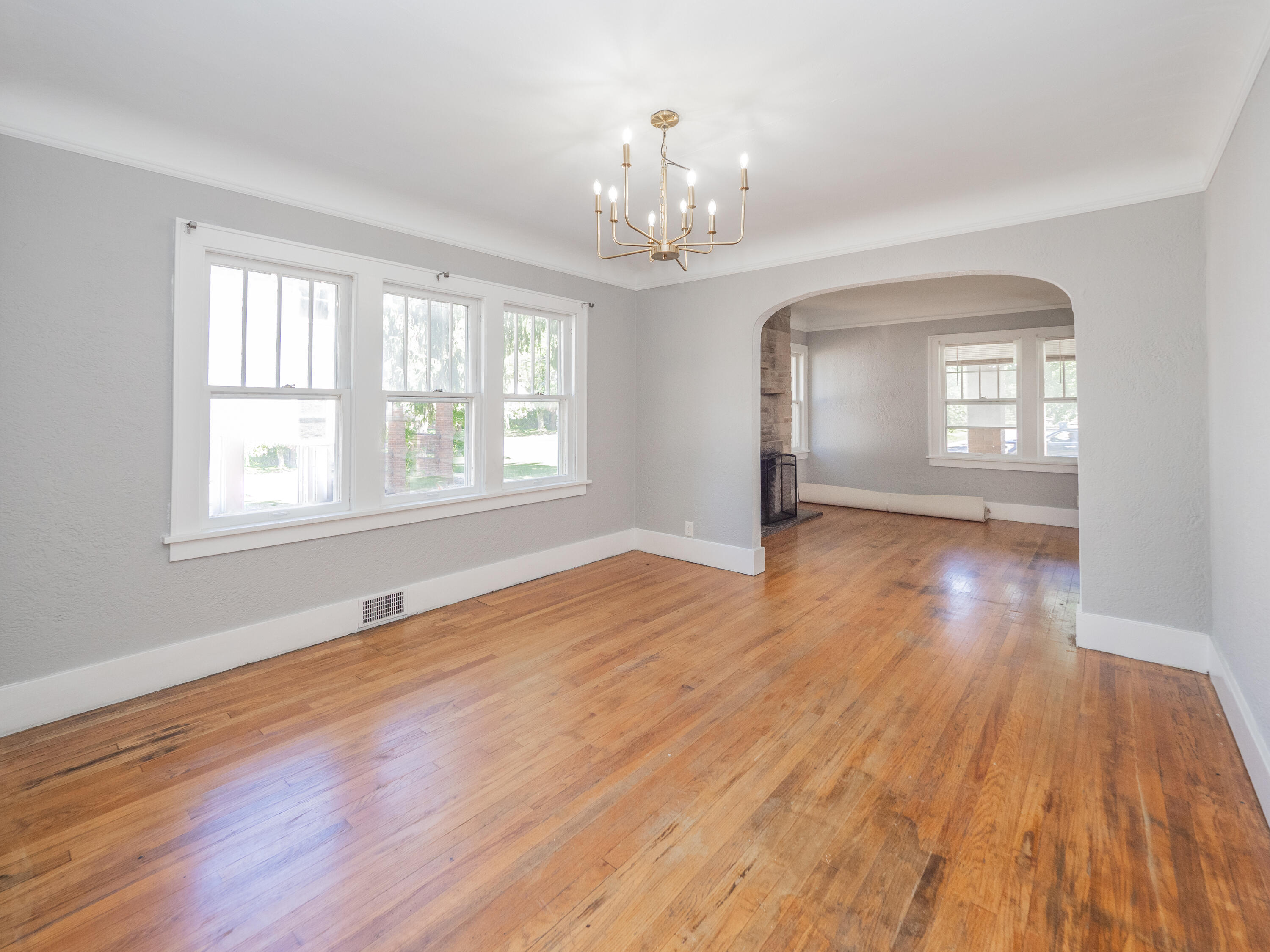 2127 W Main Street