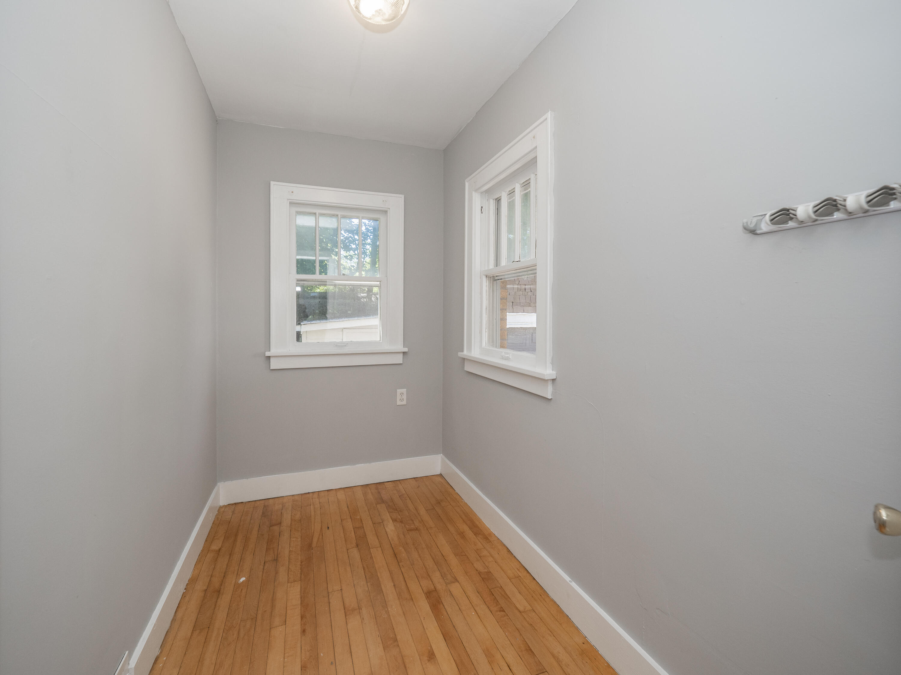 2127 W Main Street