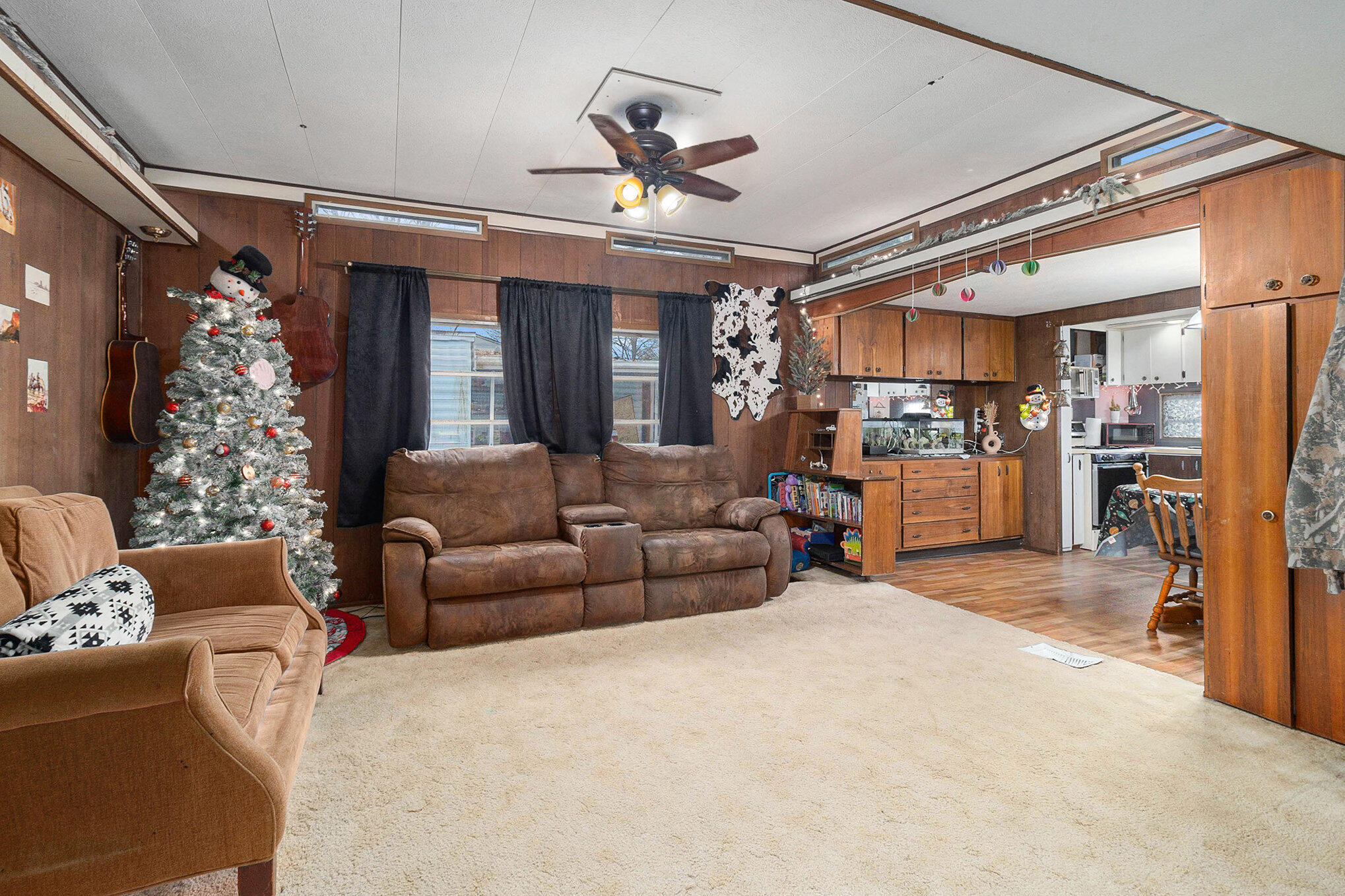 3527 Hoyt Street 81
