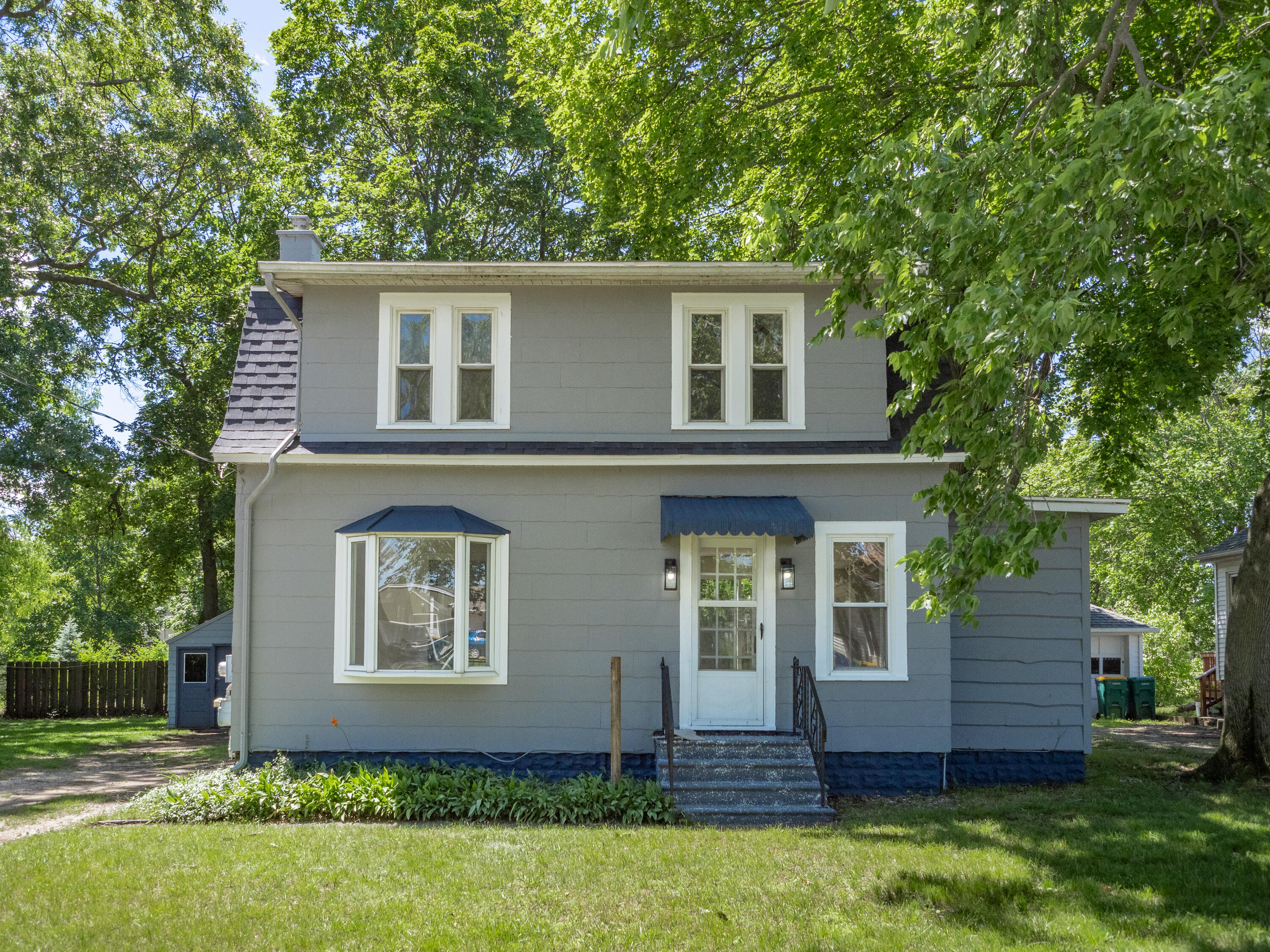 2206 Clarence Drive