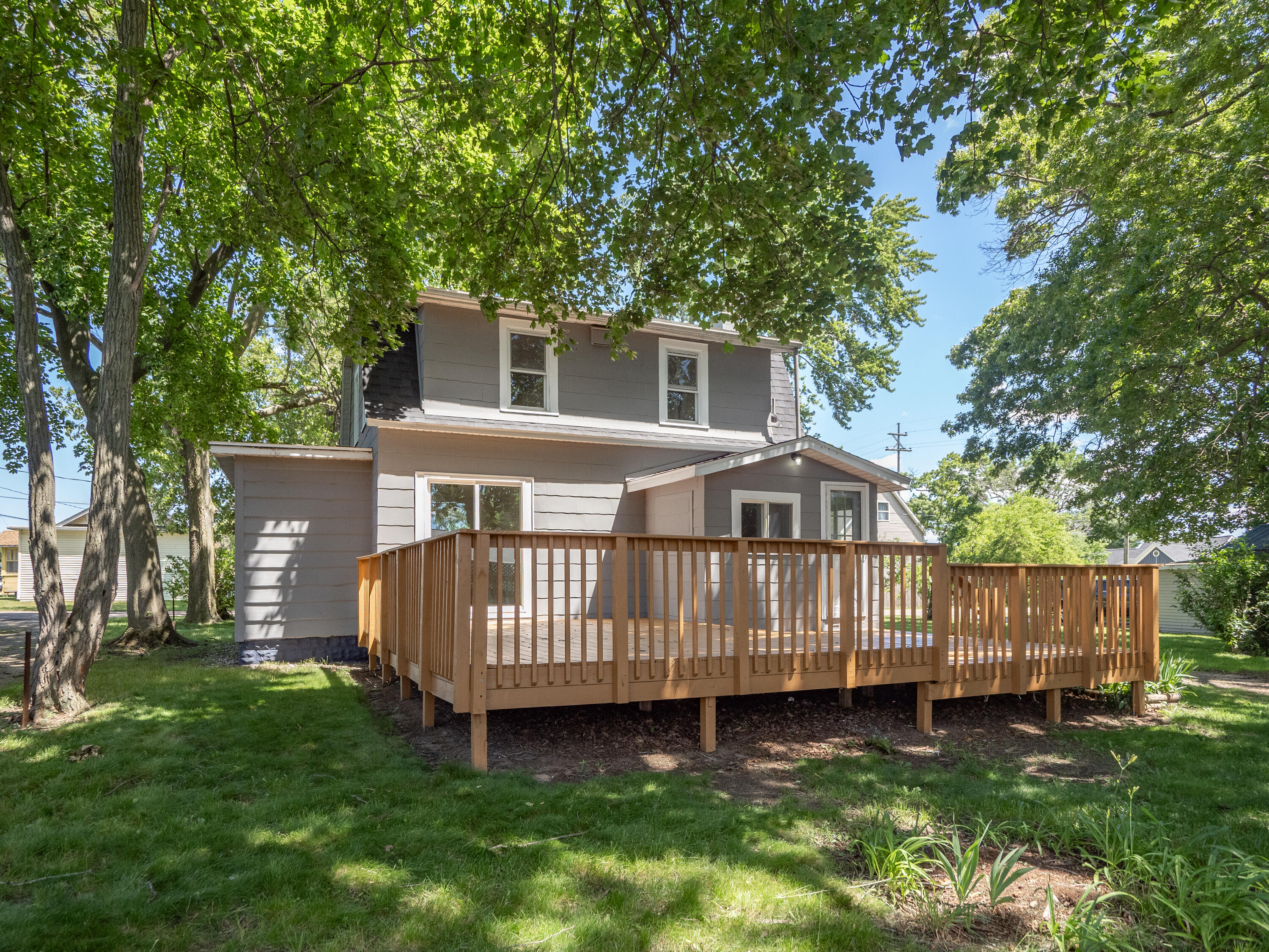 2206 Clarence Drive