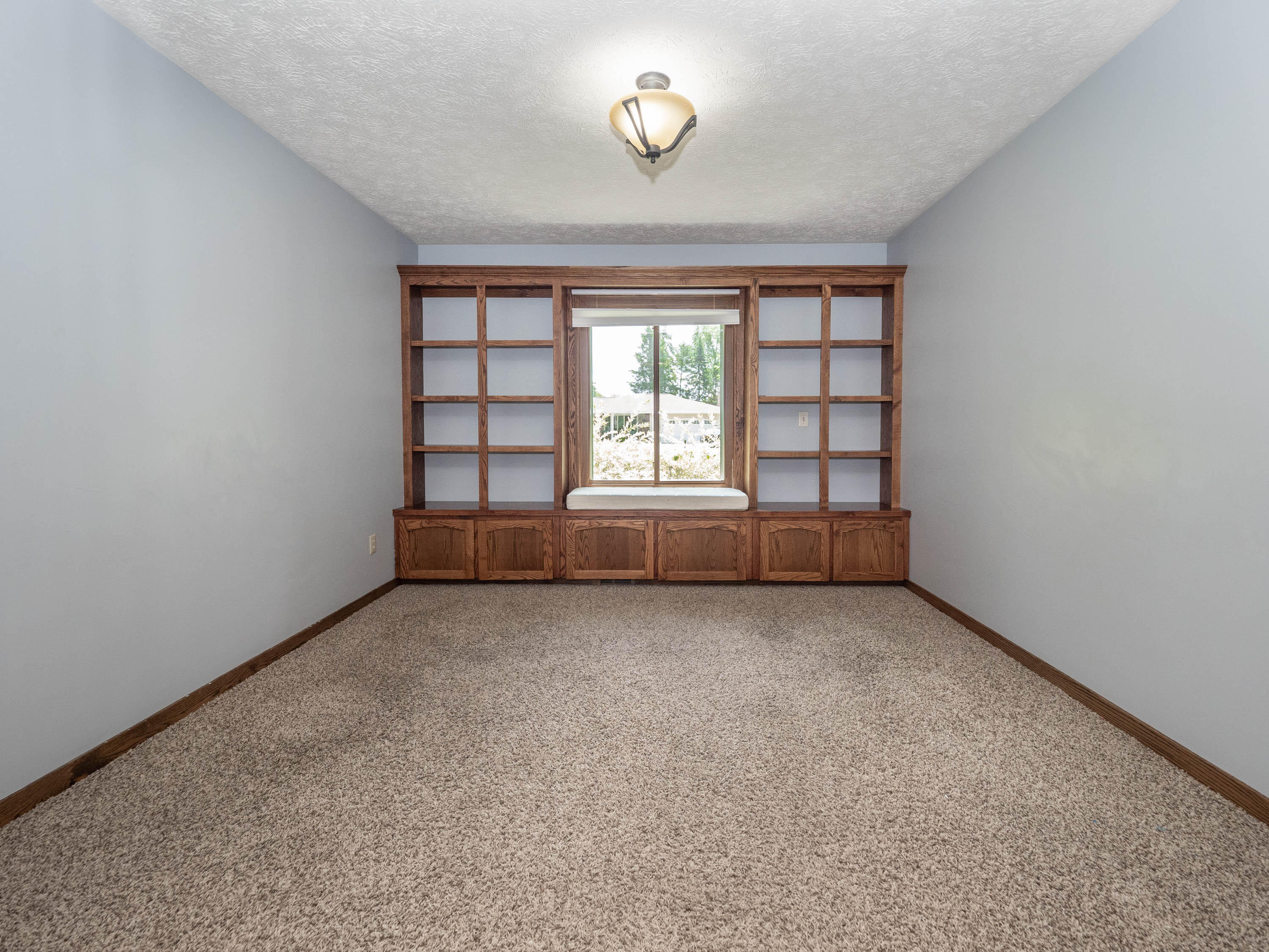 9434 Oakview Drive