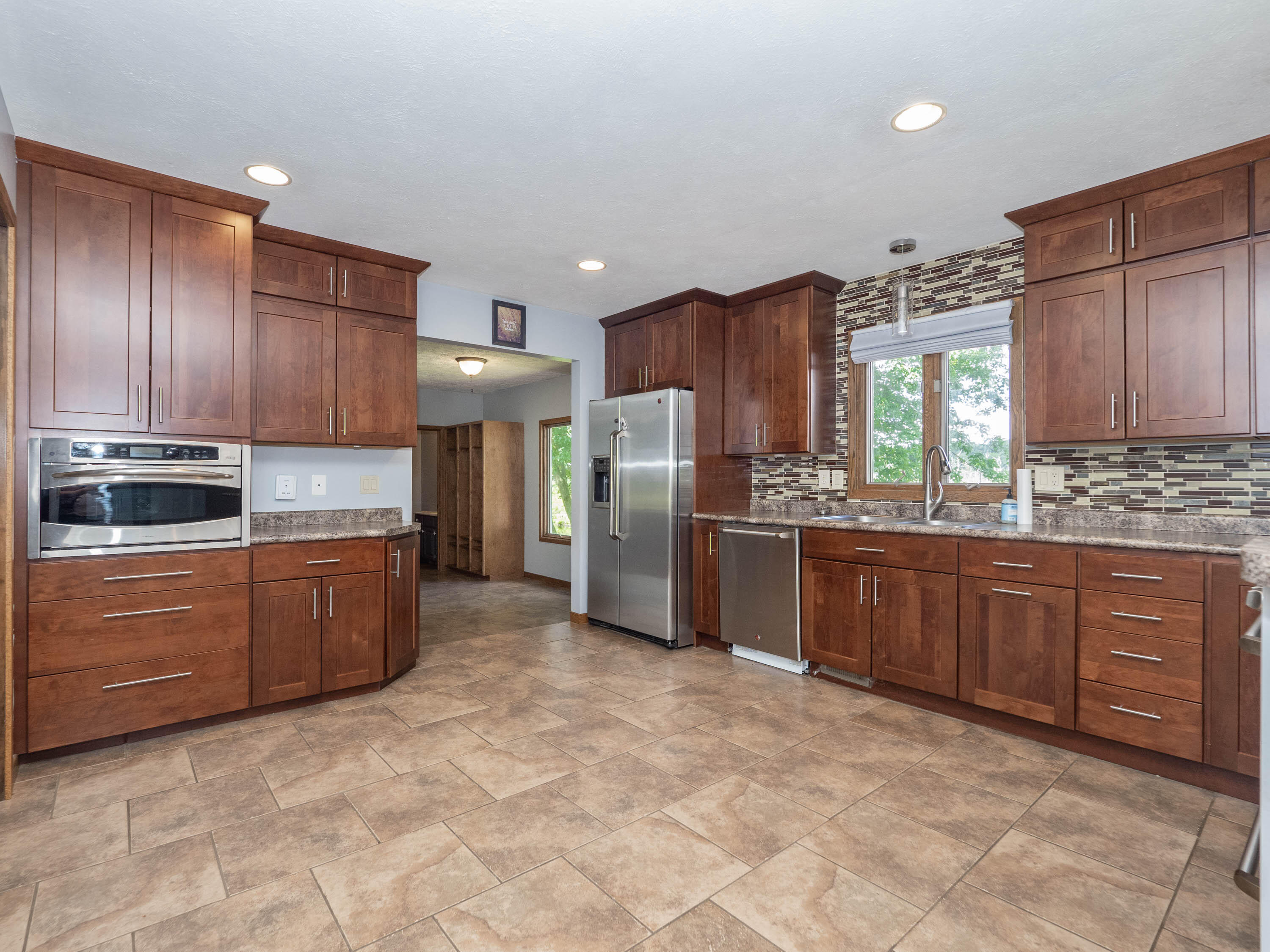 9434 Oakview Drive