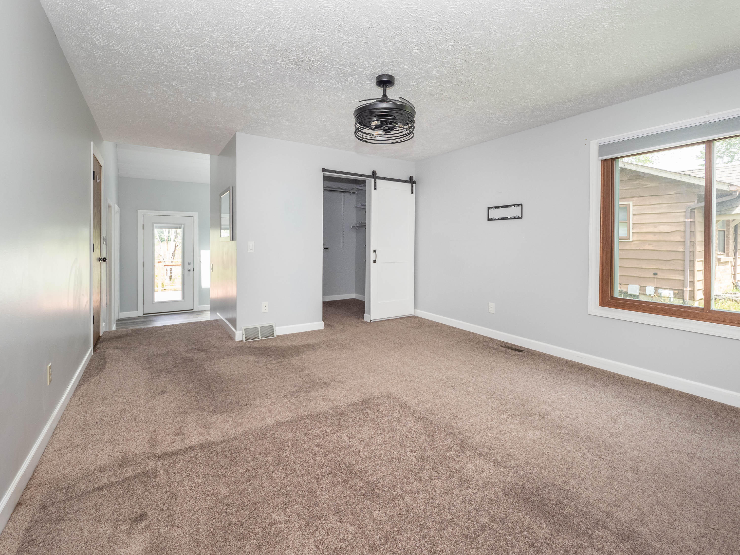 9434 Oakview Drive